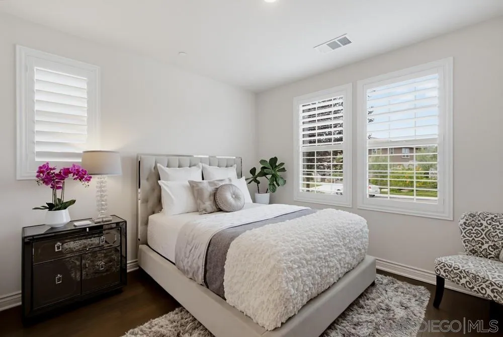 https://cdn.realtyfeed.com/cdn/127/260015042/c616f5f6d03feb65f4e9ccfcc682e327.webp