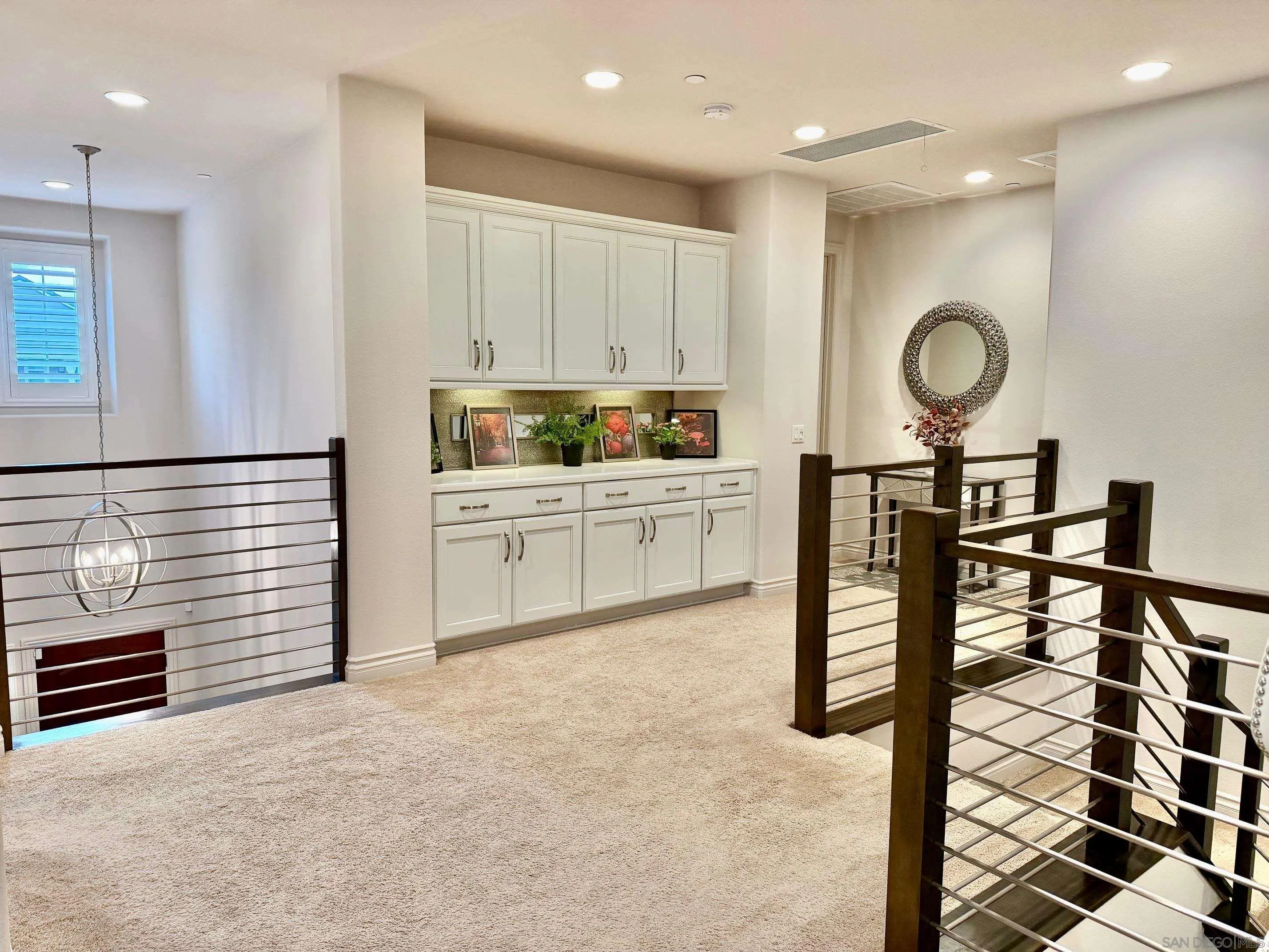 https://cdn.realtyfeed.com/cdn/127/260015042/f2620740f44be641568f084bf01df009.webp