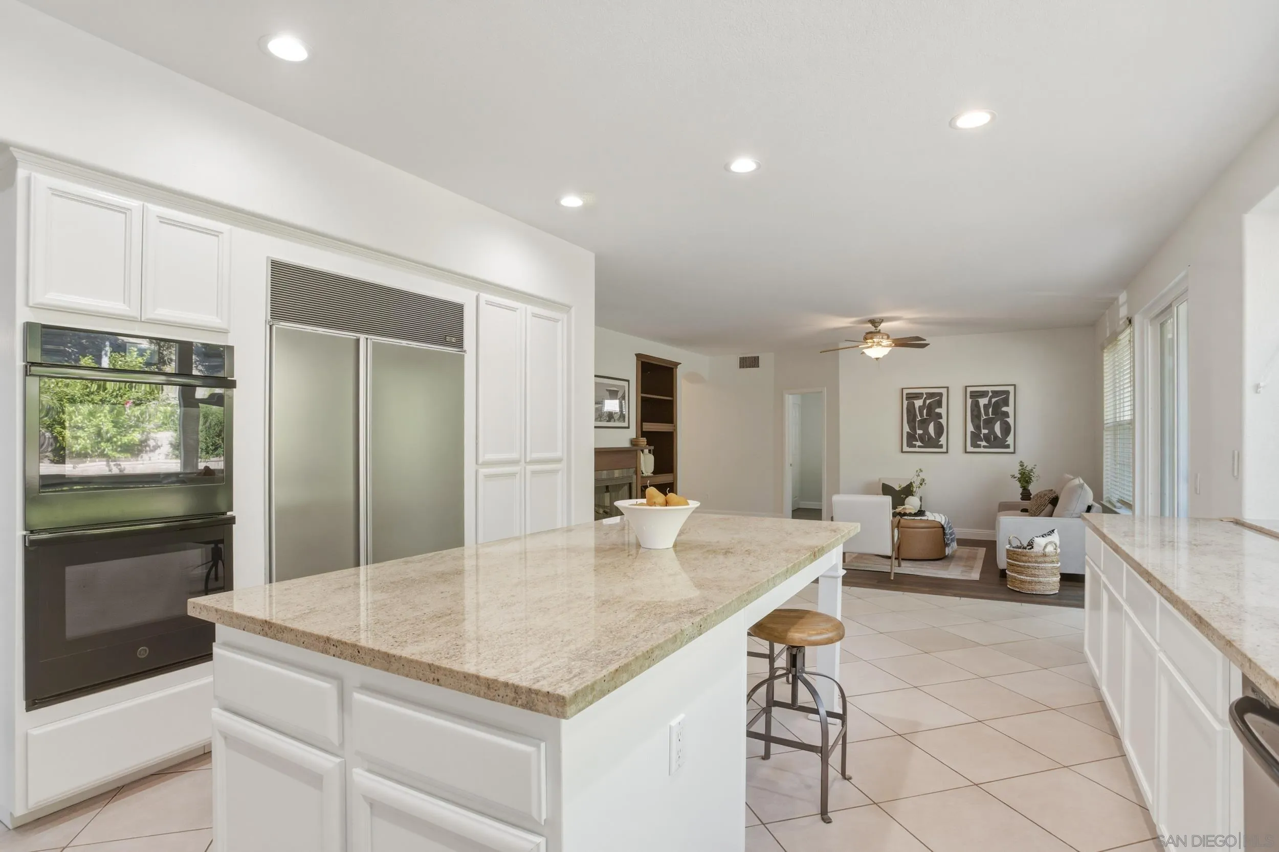 https://cdn.realtyfeed.com/cdn/127/260015047/c01d591e2bf8f3932b2e78207622a8d5.webp