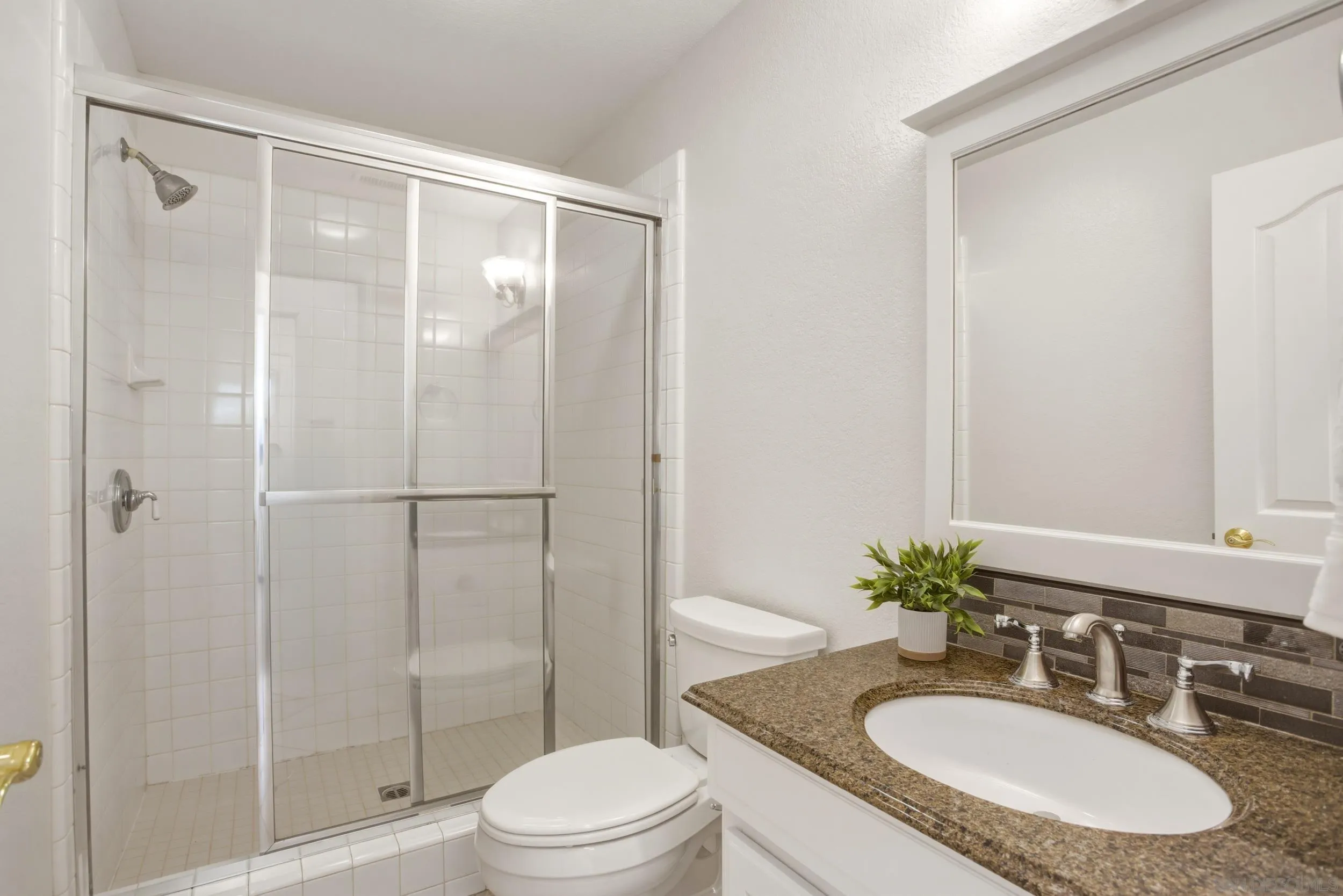 https://cdn.realtyfeed.com/cdn/127/260015047/d8484fc6f10c4fc021cc59ca780eaee1.webp