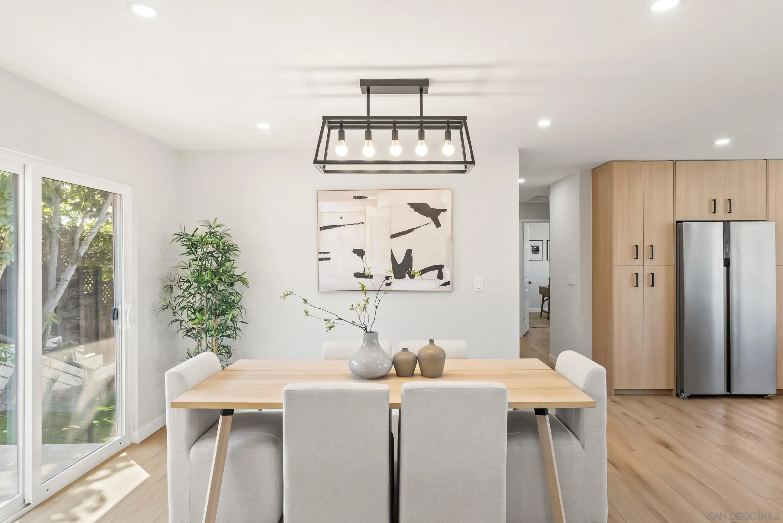 https://cdn.realtyfeed.com/cdn/127/260015061/7e9acb95265b2d2482b030f2e1de63e9.webp