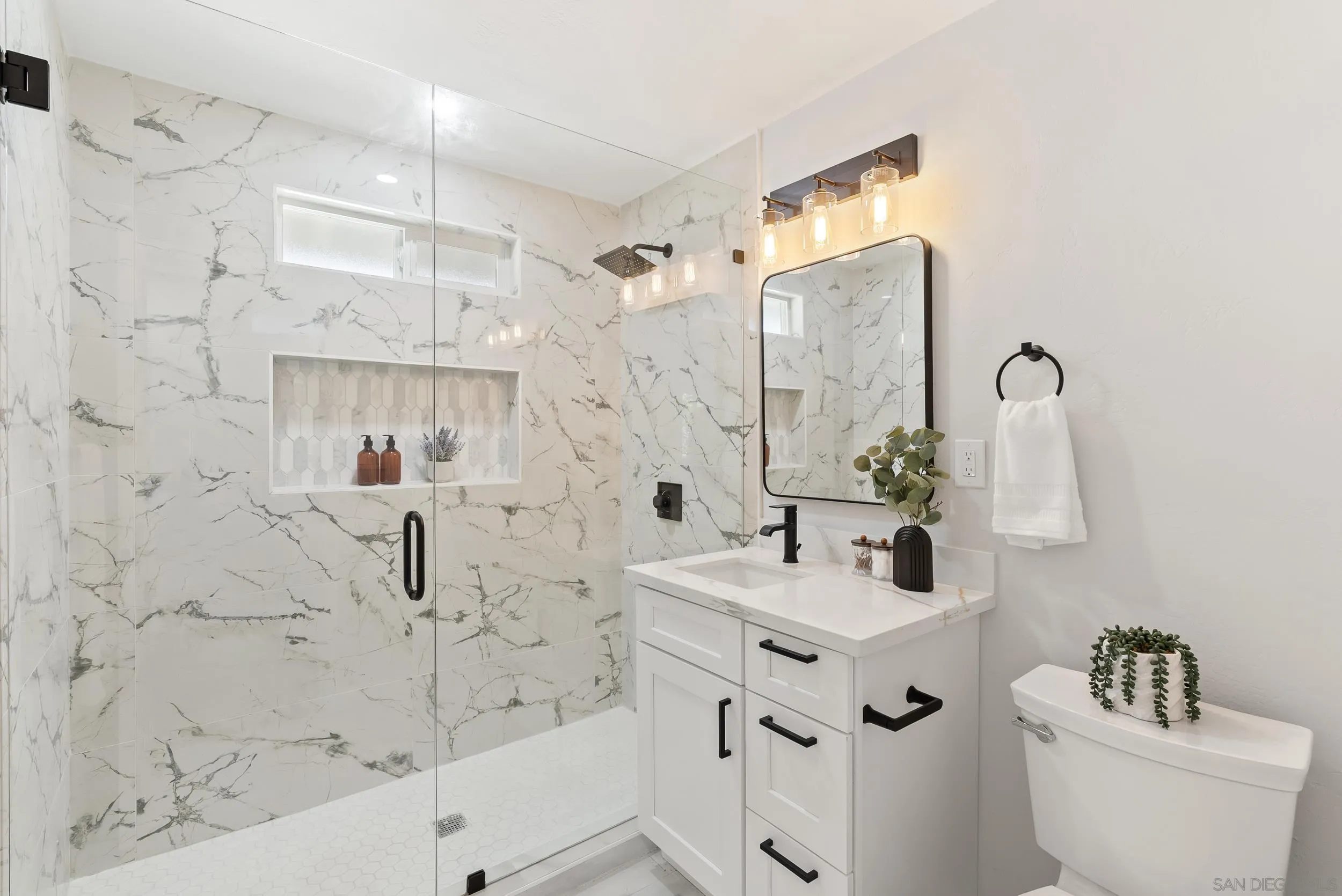 https://cdn.realtyfeed.com/cdn/127/260015061/f538960a47dcec64135a9081d9f6af52.webp