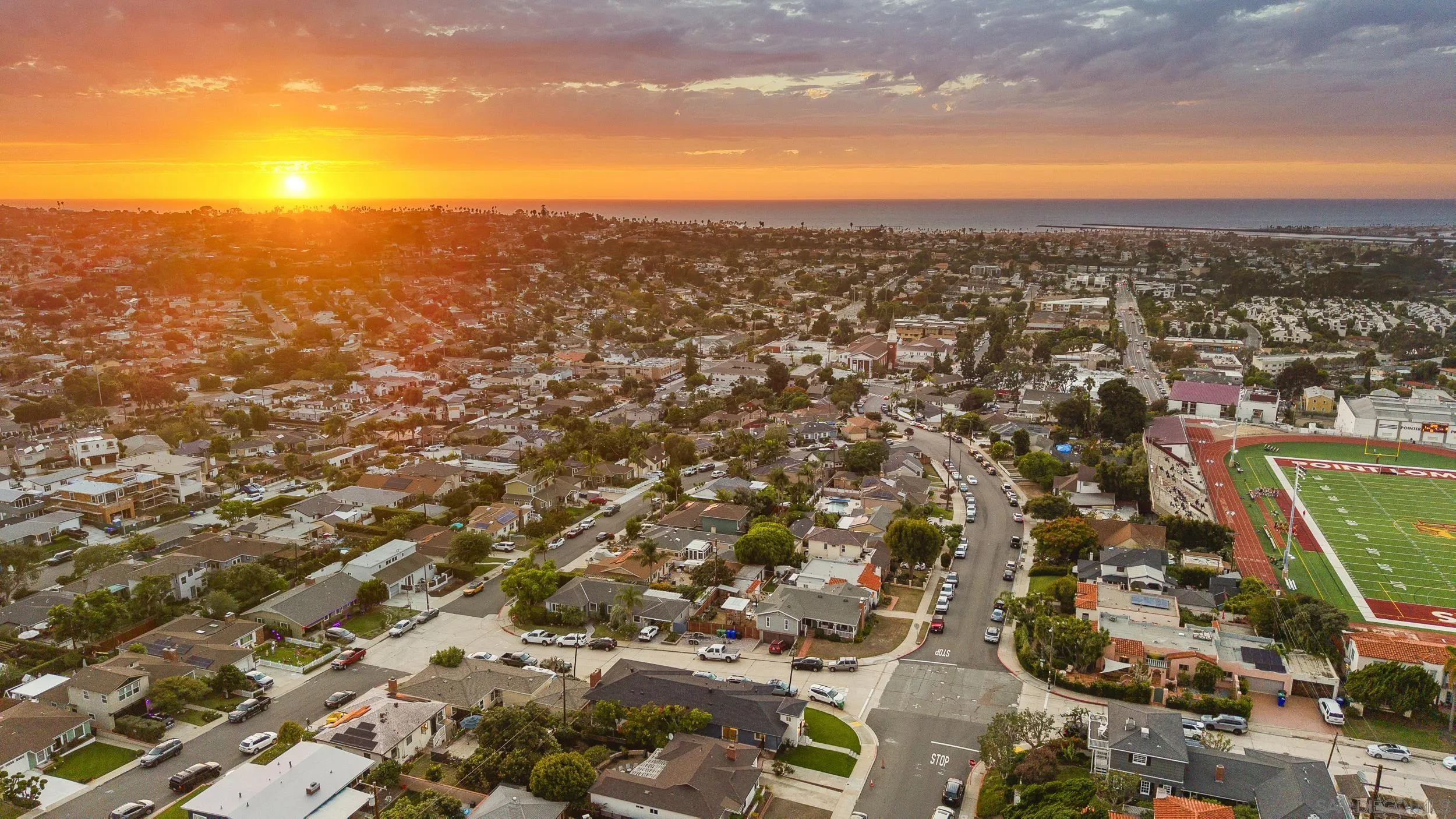 https://cdn.realtyfeed.com/cdn/127/260015061/f8f5b92e1fc2b2a9a0f903ce3027296a.webp