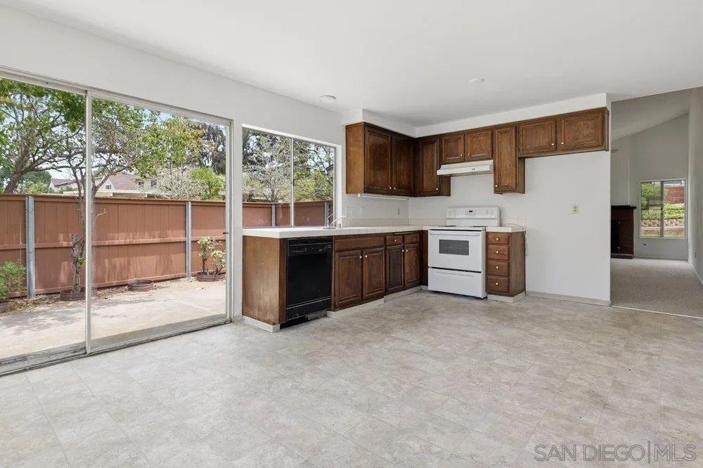 https://cdn.realtyfeed.com/cdn/127/260015062/3a9ff7b7b168b6d59bb9ec4cf57ec686.webp