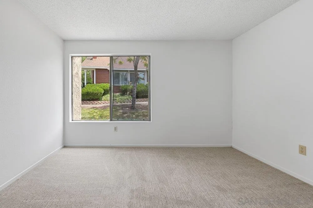 https://cdn.realtyfeed.com/cdn/127/260015062/40495c382970a188c918008bddc8f32a.webp