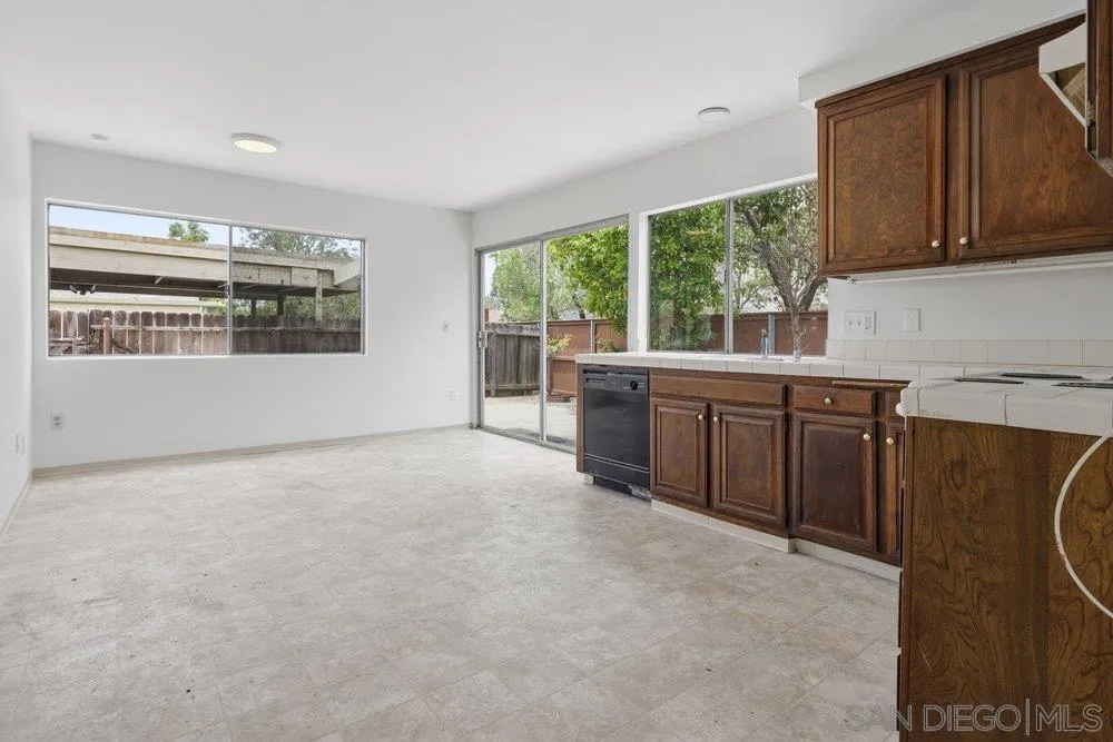 https://cdn.realtyfeed.com/cdn/127/260015062/644c660df94e9afd6a06b2074997f00a.webp