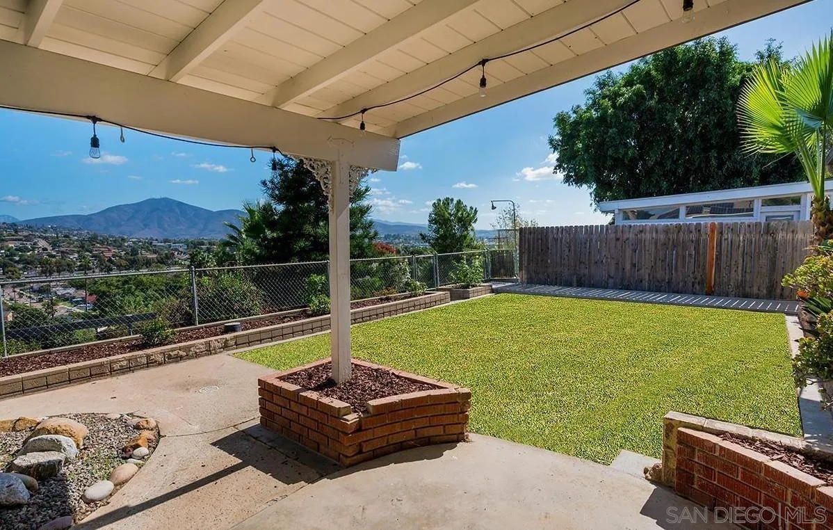 https://cdn.realtyfeed.com/cdn/127/260015063/75e13aa91ba342c9af5442aea922144d.webp