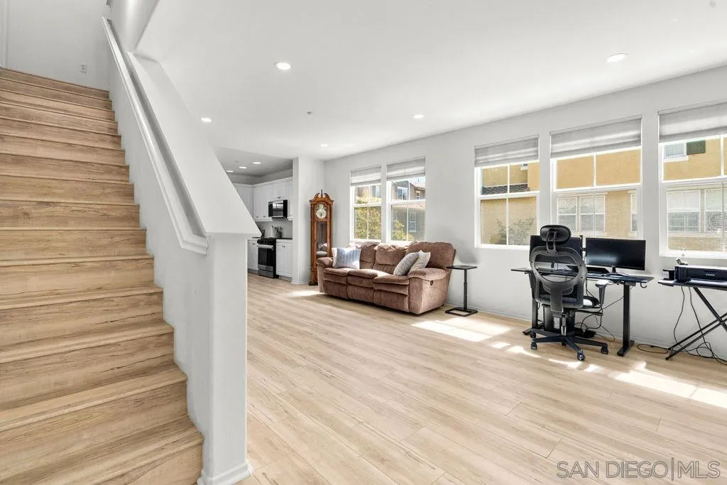 https://cdn.realtyfeed.com/cdn/127/260015064/666327715b1045a7f8f0365ceba88215.webp