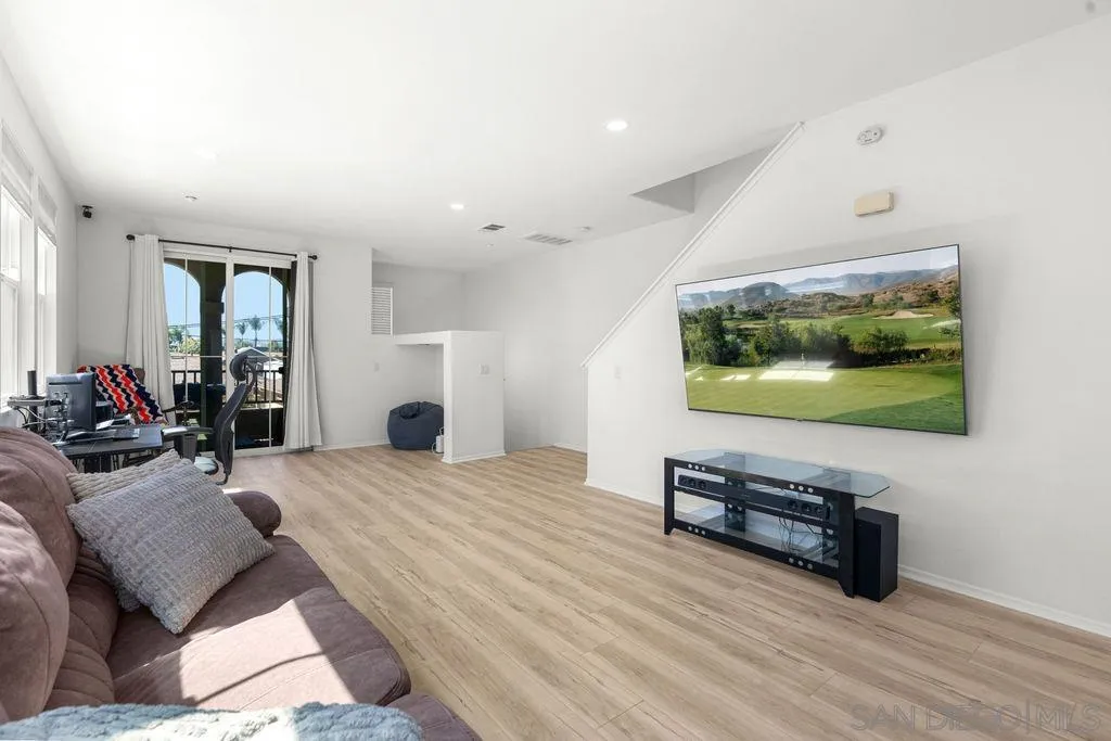 https://cdn.realtyfeed.com/cdn/127/260015064/6d1e904e25f55b1750d76fe7c555370a.webp