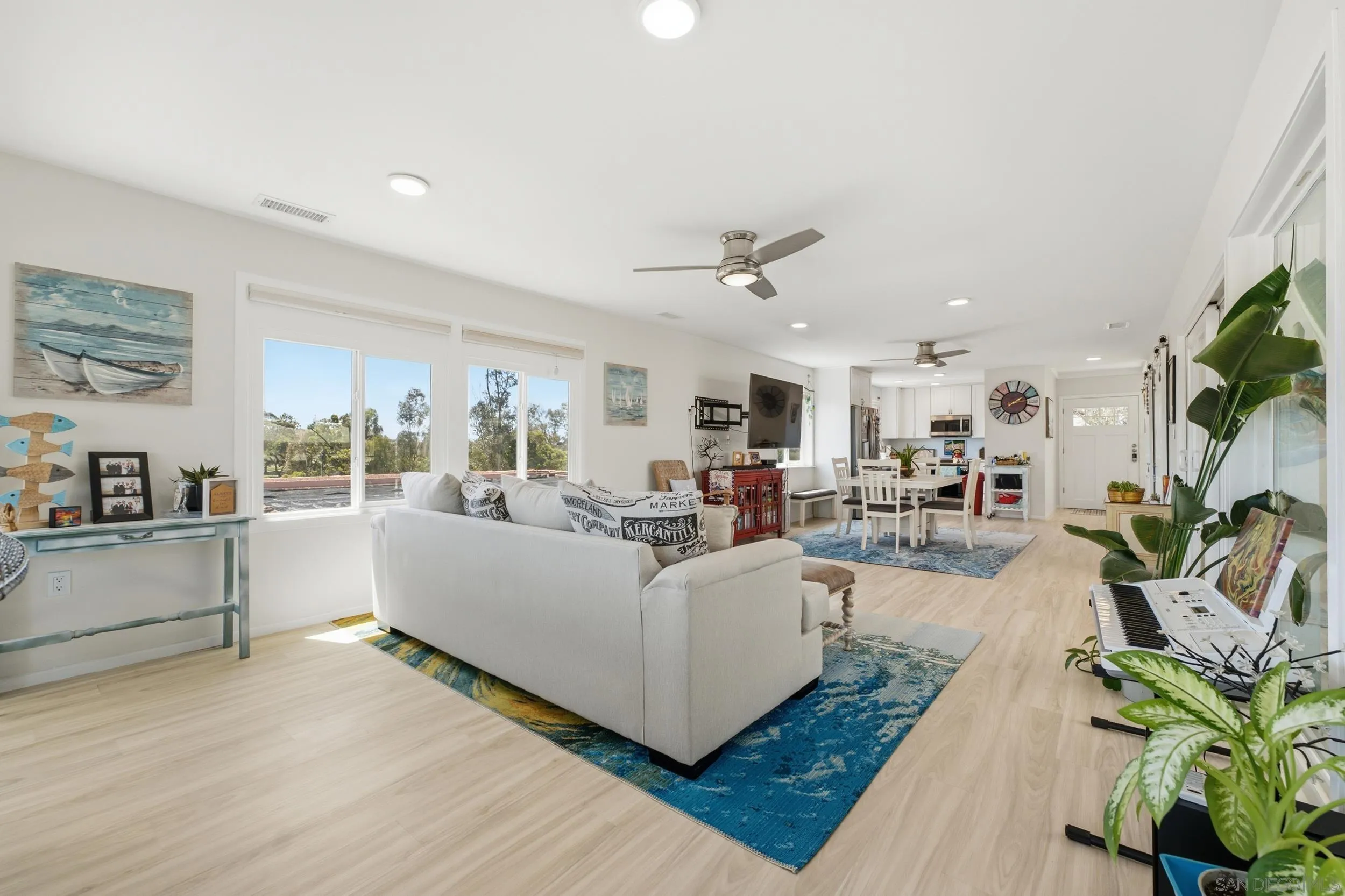 https://cdn.realtyfeed.com/cdn/127/260015065/4e63220cb2972def787b3c01a69bf8fa.webp