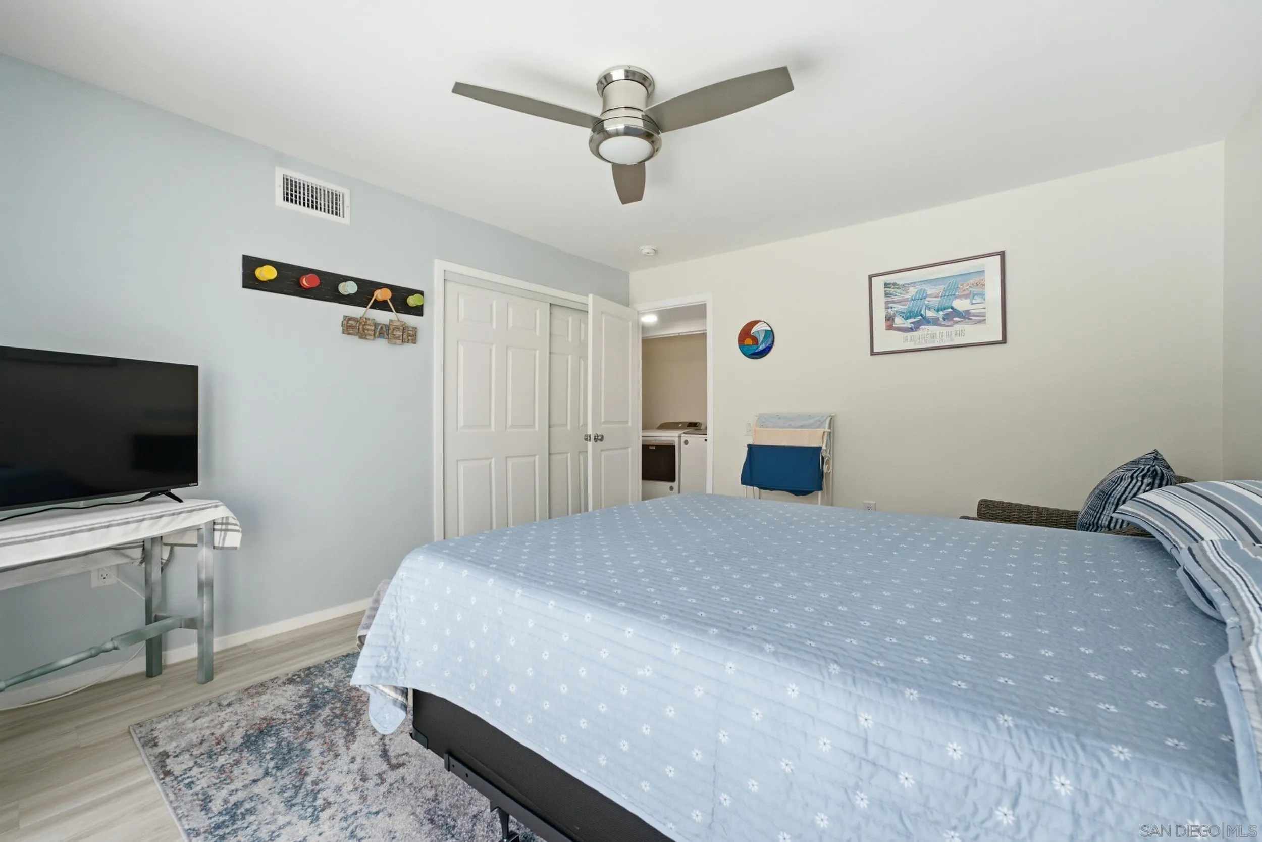 https://cdn.realtyfeed.com/cdn/127/260015065/52e4450cf197c01dc2de325854a715cb.webp