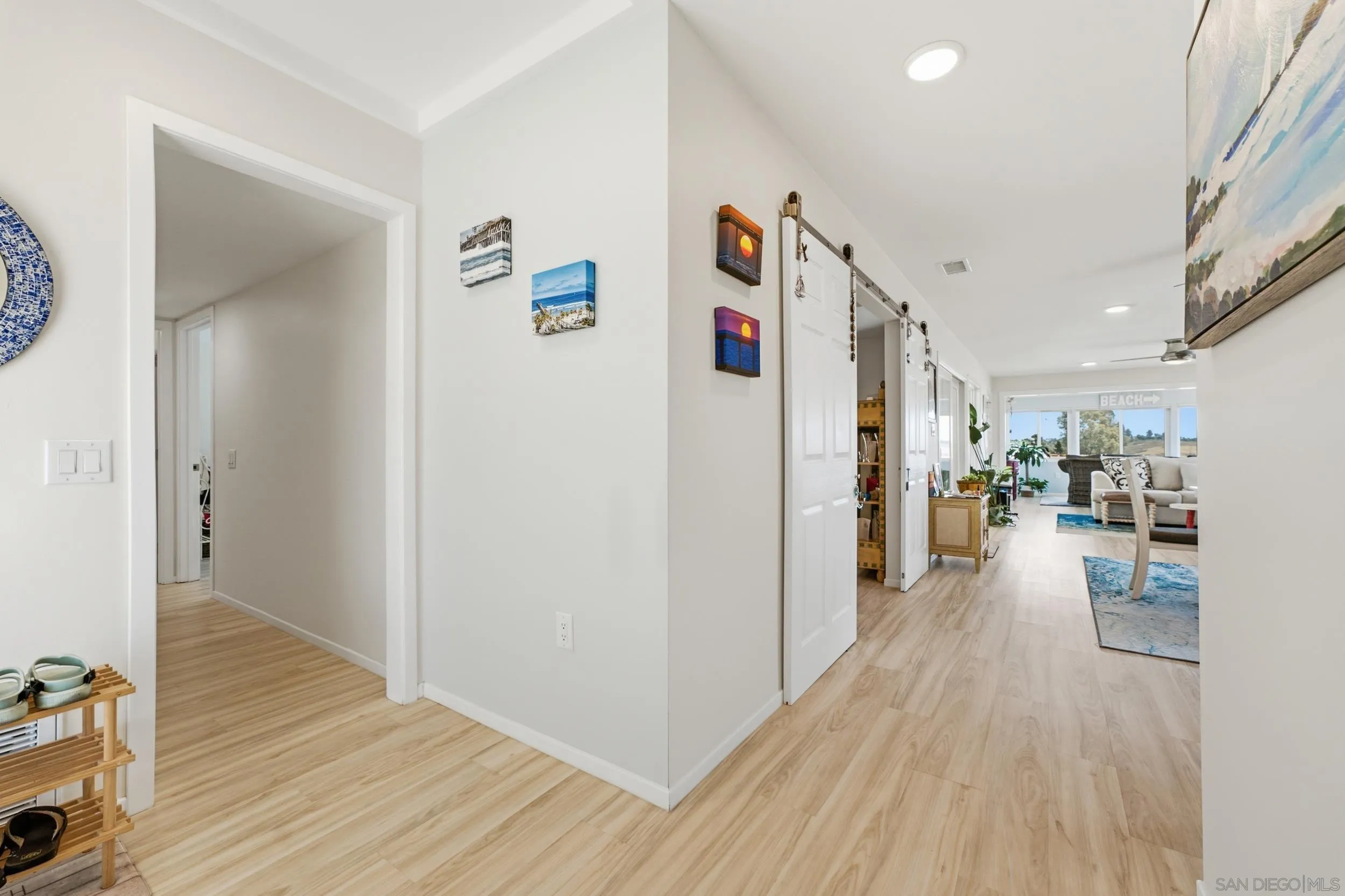 https://cdn.realtyfeed.com/cdn/127/260015065/8eafefa17b4f88d1b394cb45c116da68.webp