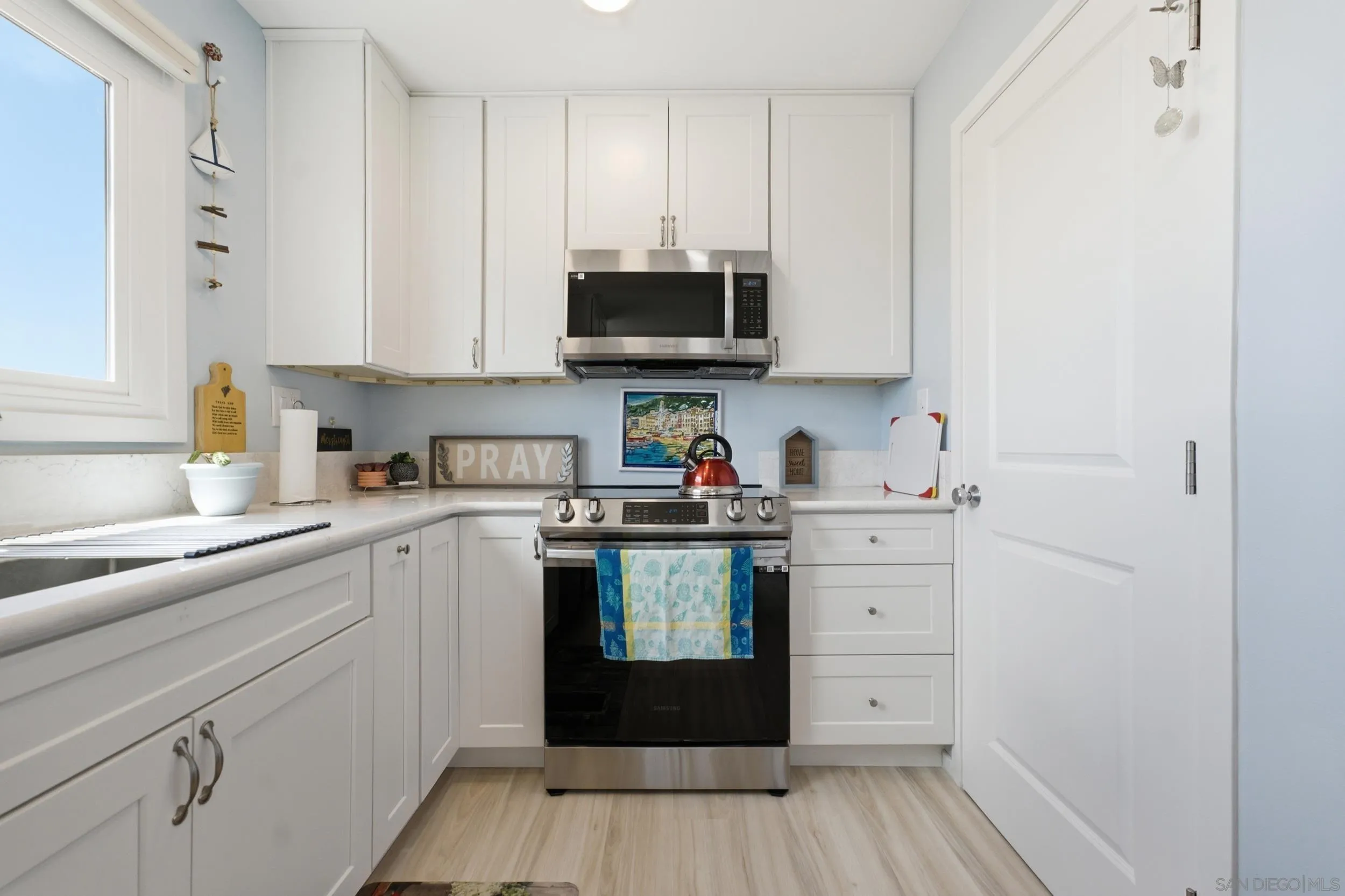 https://cdn.realtyfeed.com/cdn/127/260015065/c5433d07134f12b6cbba2d391922613c.webp