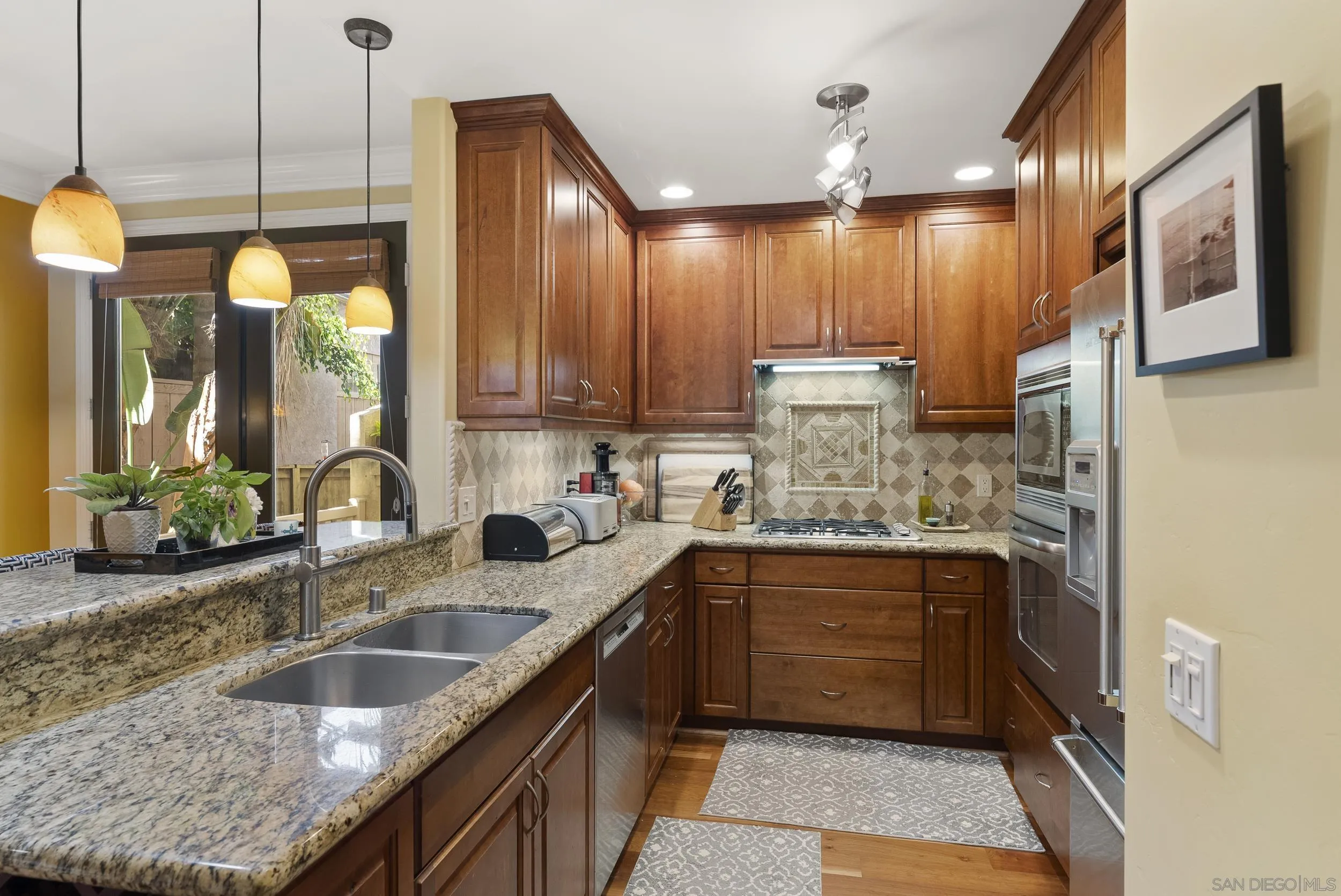 https://cdn.realtyfeed.com/cdn/127/260015066/3cfa7d796f676eb9966833f45c39df11.webp