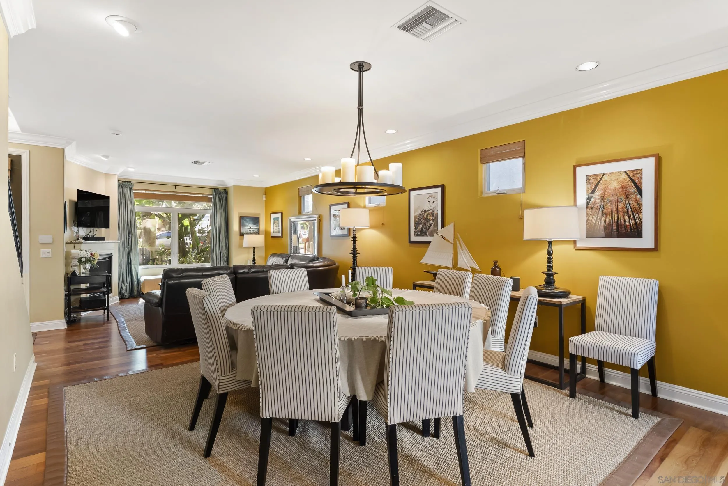 https://cdn.realtyfeed.com/cdn/127/260015066/4887a1aec89d8f78f6935167af6a3eb6.webp