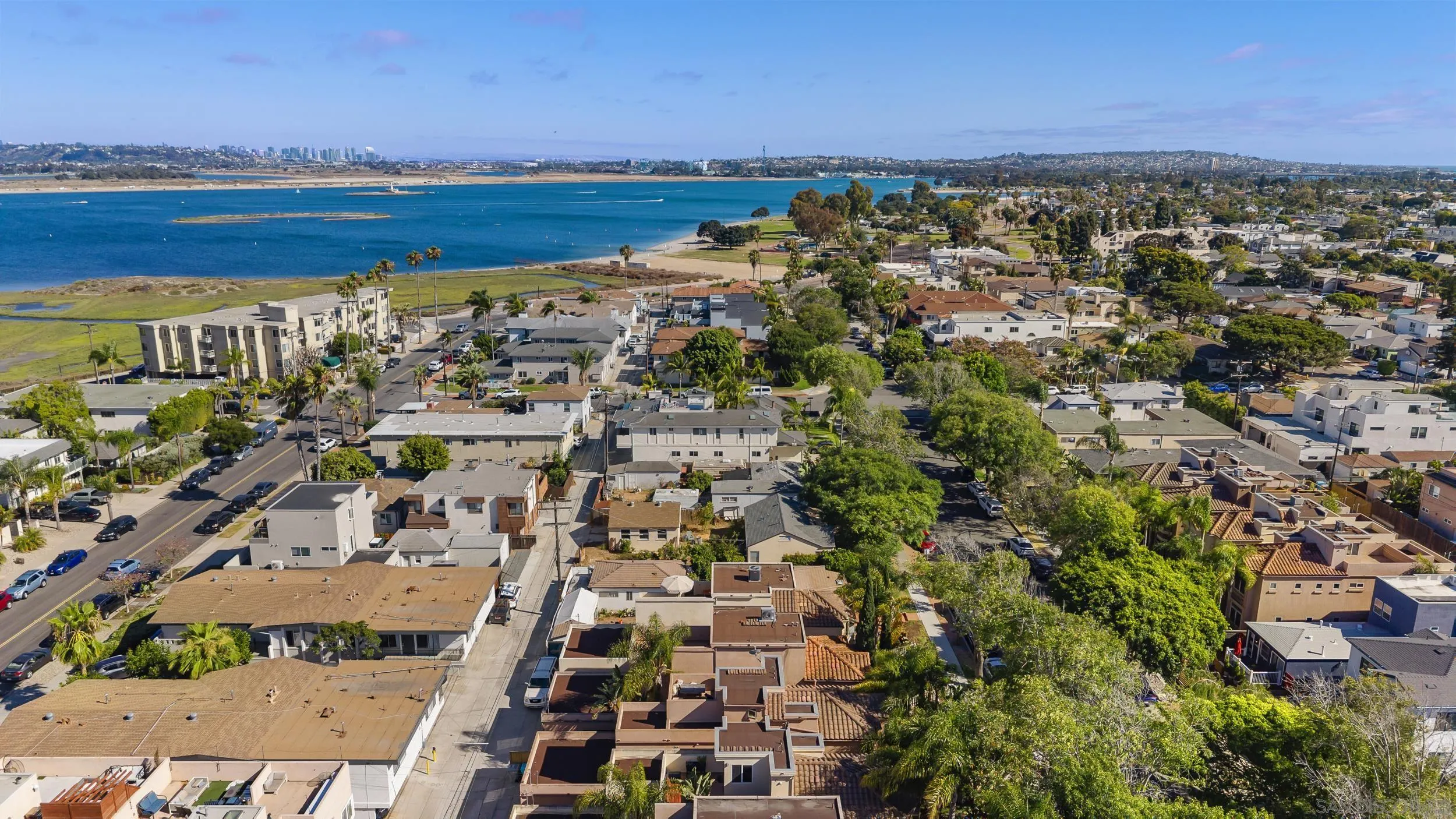 https://cdn.realtyfeed.com/cdn/127/260015066/e8ed04438a72027ef2c21ec09f8caffd.webp