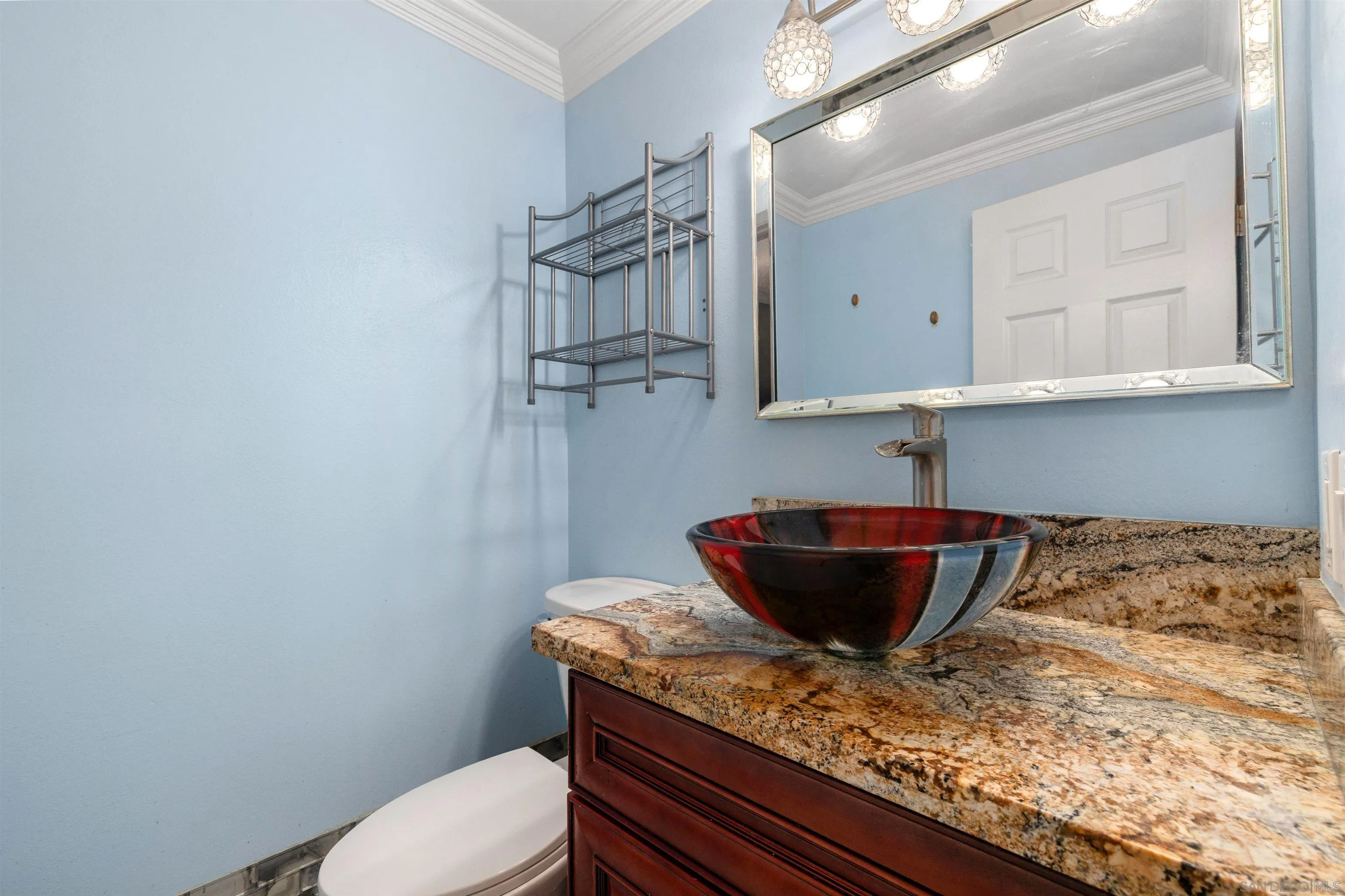 https://cdn.realtyfeed.com/cdn/127/260015067/a9f2d41989e0d24c3b8a7d352f7116b0.webp