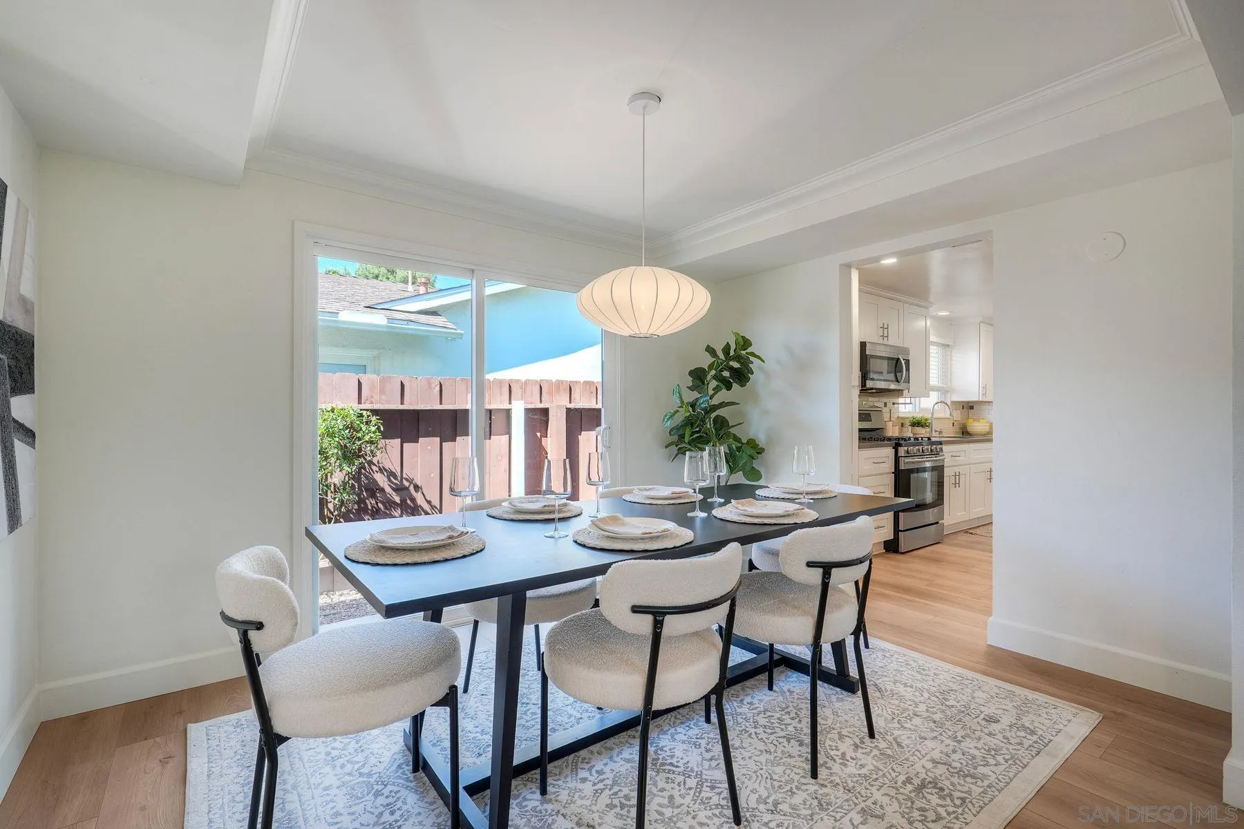 https://cdn.realtyfeed.com/cdn/127/260015068/18cdc204d9cc144af3a9c5f25caf34cd.webp