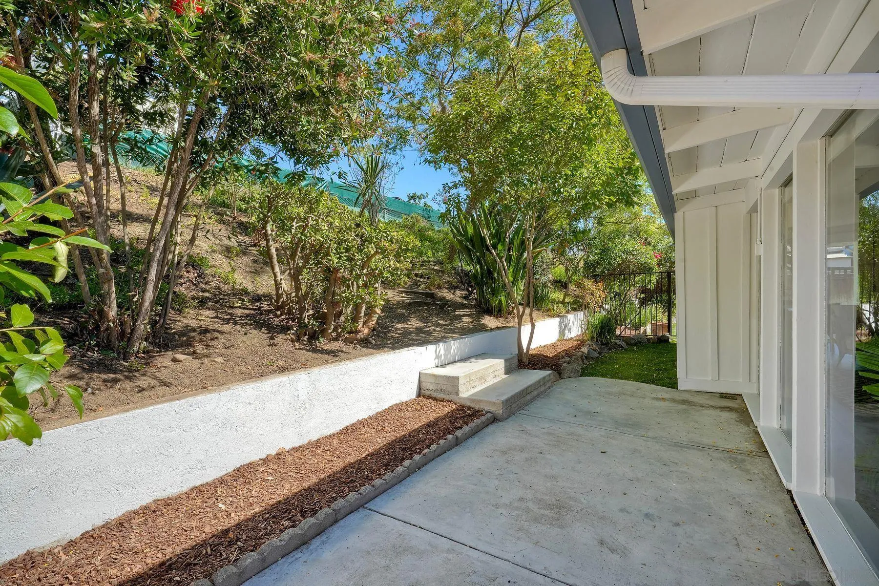 https://cdn.realtyfeed.com/cdn/127/260015068/2ad7ad95caccc885b5d0fd2c780e9a65.webp