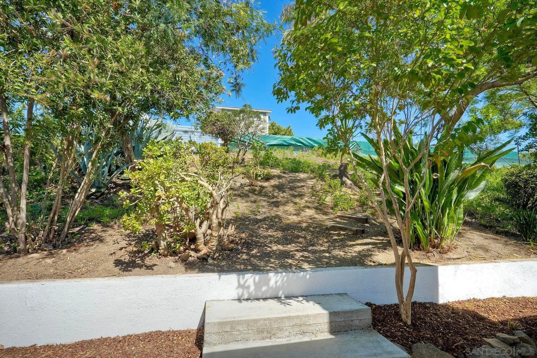https://cdn.realtyfeed.com/cdn/127/260015068/658907730bf571939385ad6016b7f094.webp