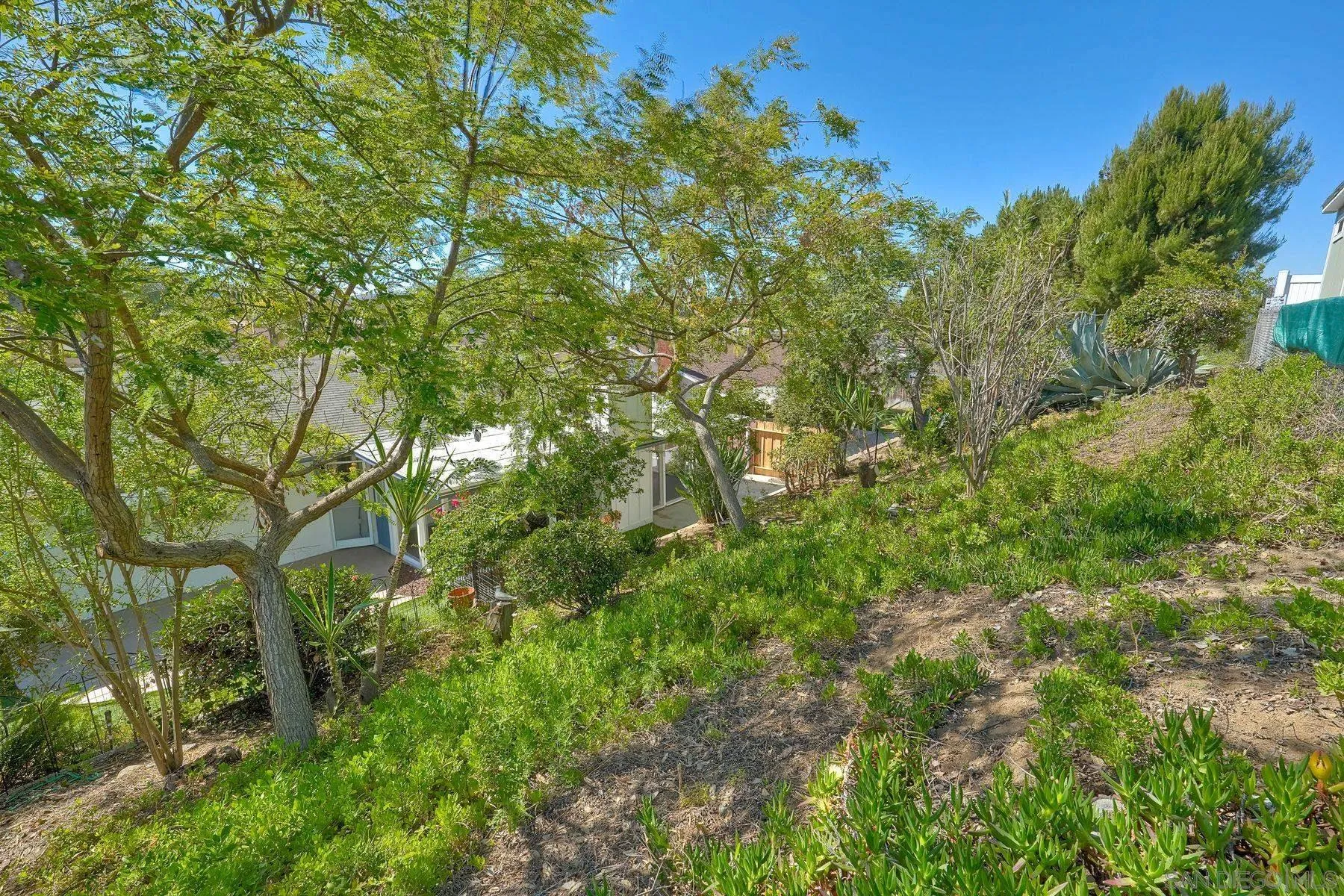 https://cdn.realtyfeed.com/cdn/127/260015068/a88cef4c8ae3ad56ca286b72af9652eb.webp