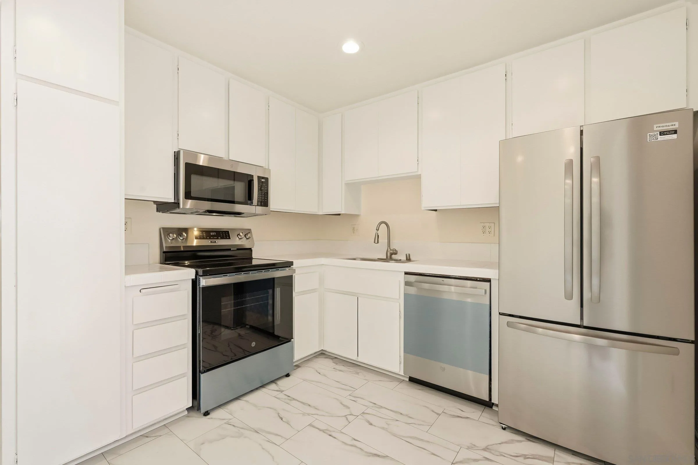 9289 Village Glen Dr. Unit 118, San Diego, CA 92123 - Photo 5 of 22, San Diego, CA
