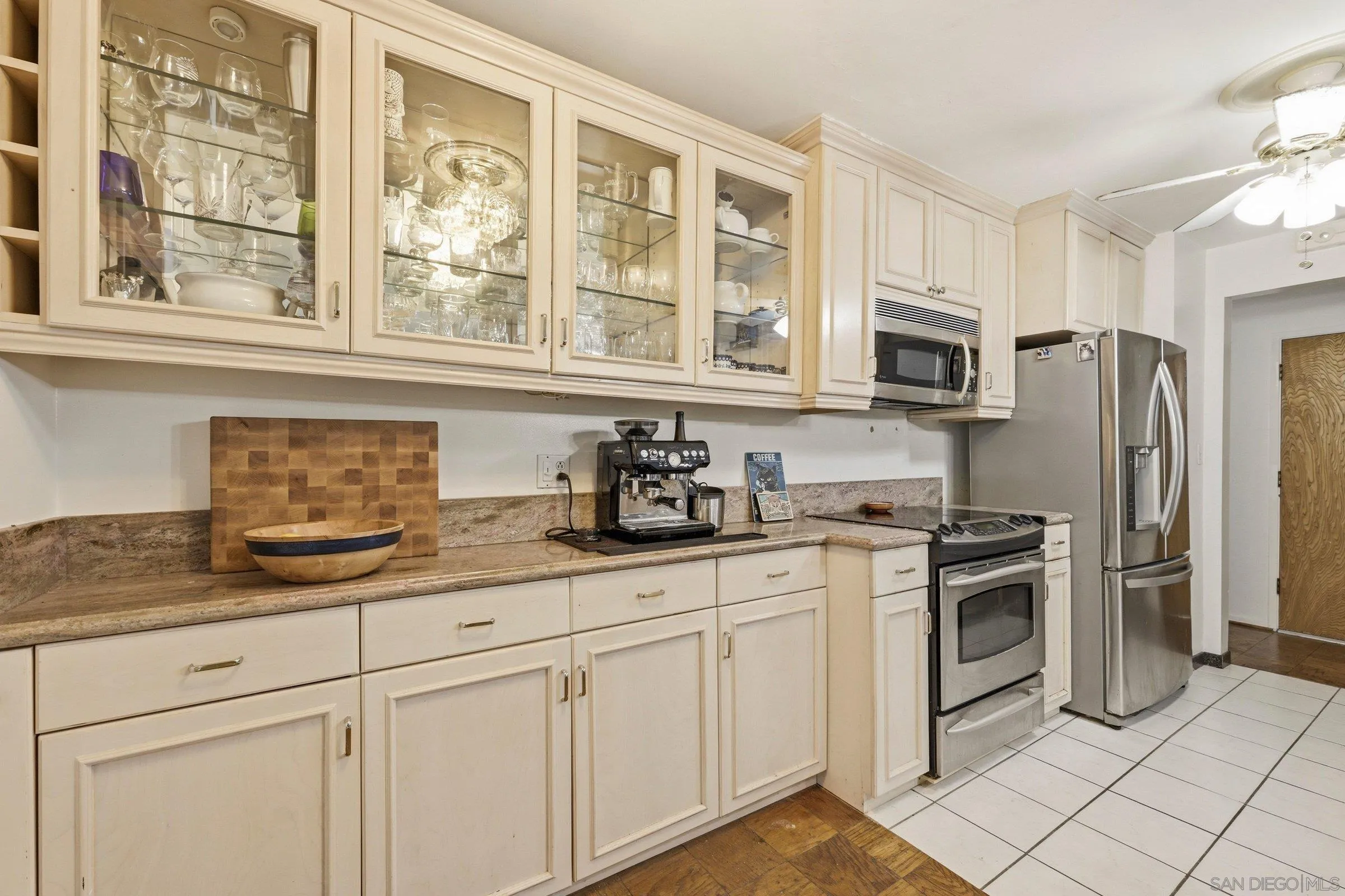 https://cdn.realtyfeed.com/cdn/127/260015079/3cc78dcf1138779f607f257d54cbf52e.webp