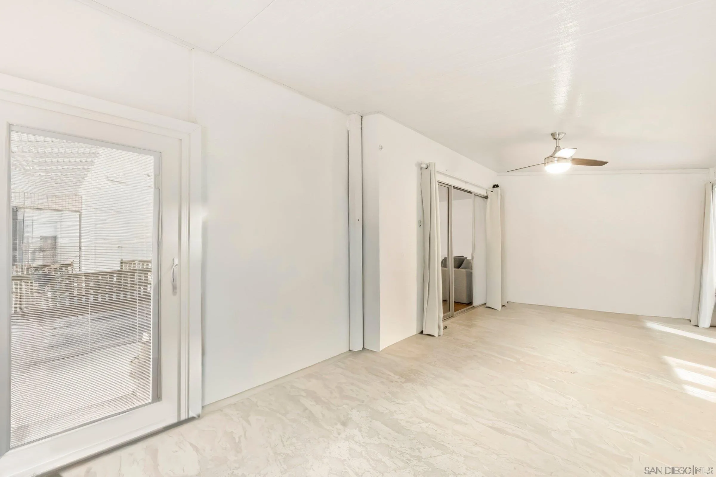 https://cdn.realtyfeed.com/cdn/127/260015079/4cede1ab922b6fcf47b7856f2a756fc5.webp