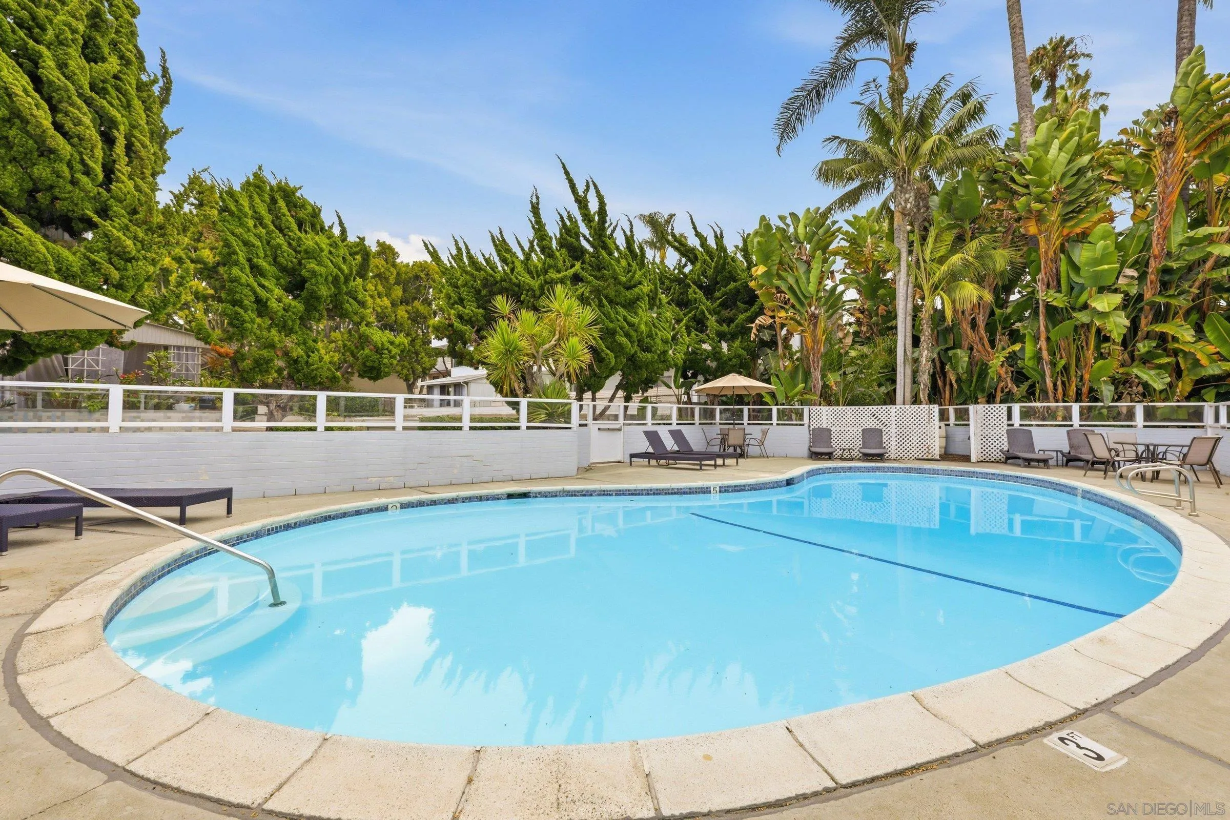 https://cdn.realtyfeed.com/cdn/127/260015079/a99a8fa545b70275243108ebdfffefd8.webp