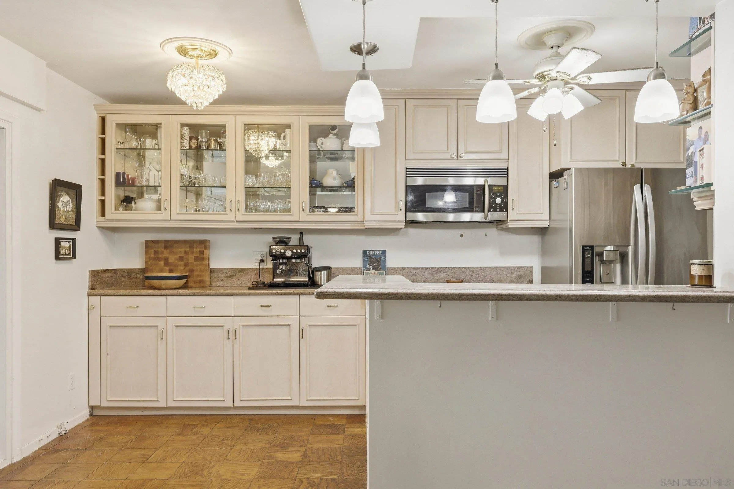 Photo #7: 260015079 Listing: Photo #7