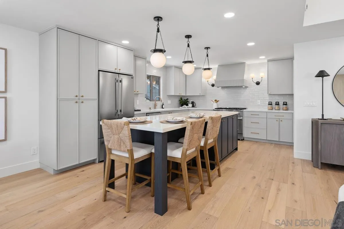 https://cdn.realtyfeed.com/cdn/127/260015081/d4f524a33905cb28f5f362259bbaae8b.webp
