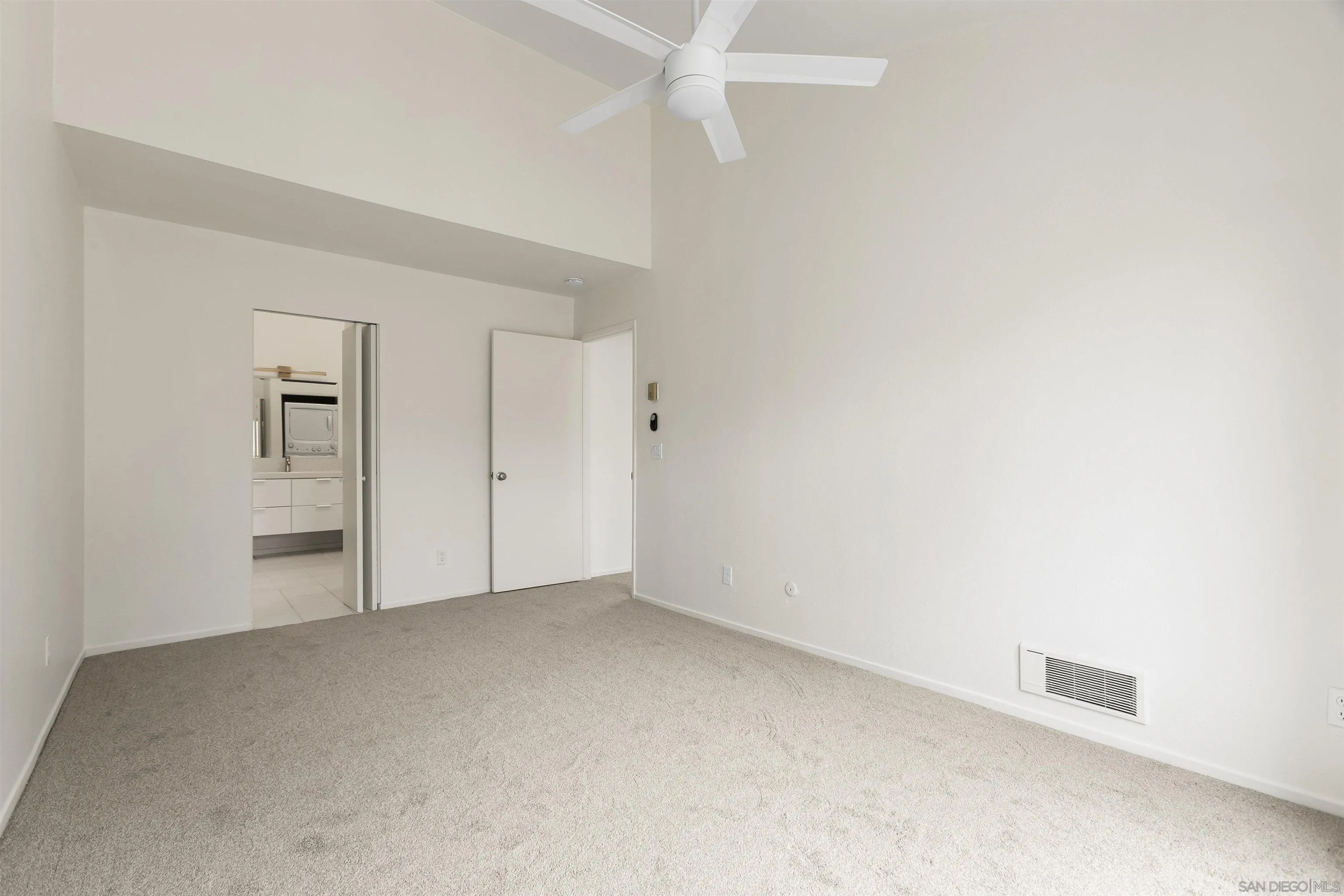 Photo #18: 260015083 Listing: Photo #18