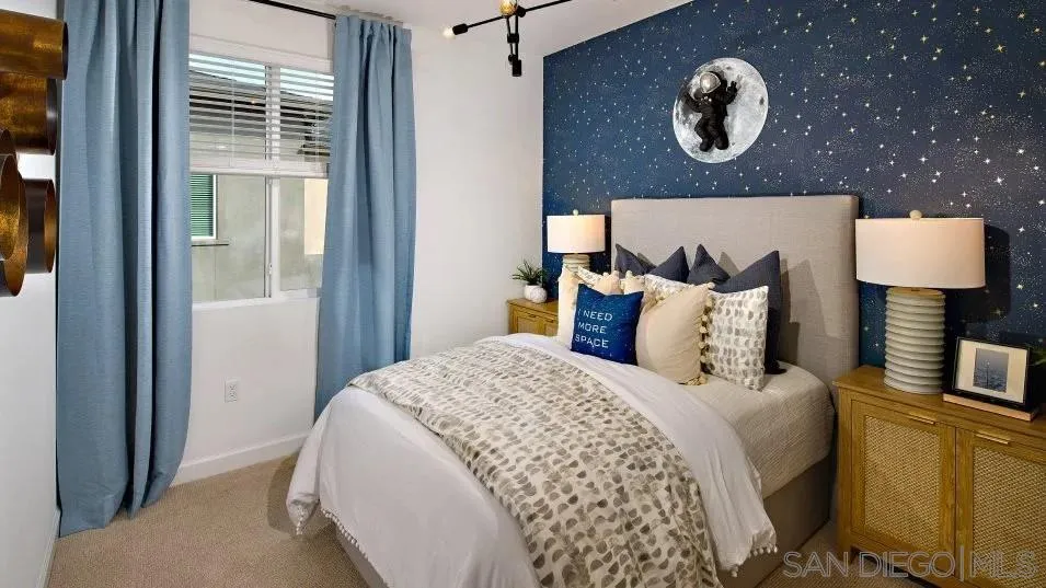 https://cdn.realtyfeed.com/cdn/127/260015084/1960182a556807be2ea9172fb2cbfa23.webp