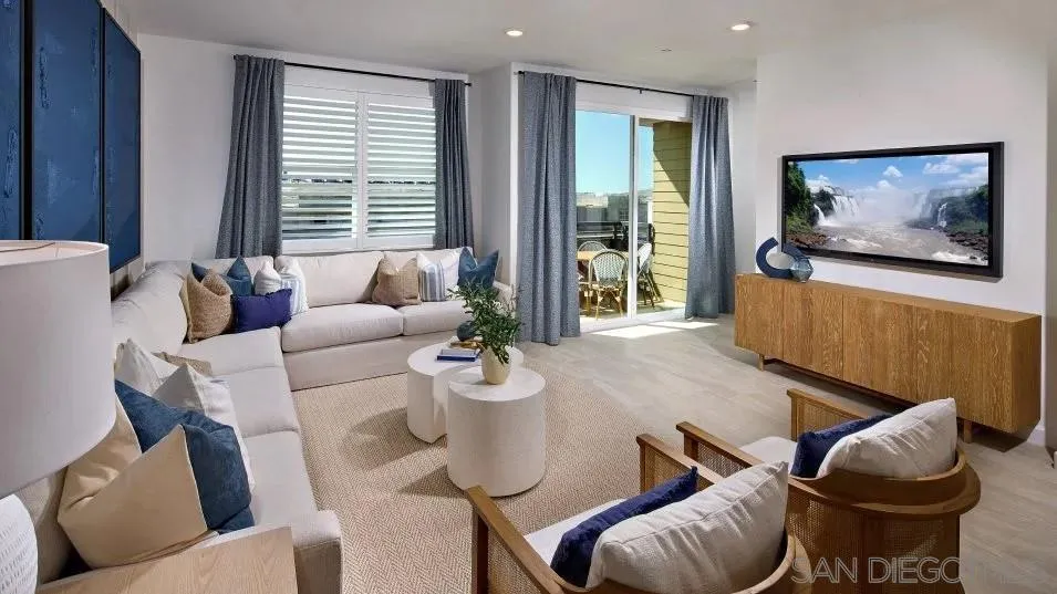 881 Obediah Loop Unit 4, Chula Vista, CA 91911 - Photo 5 of 16, Chula Vista, CA