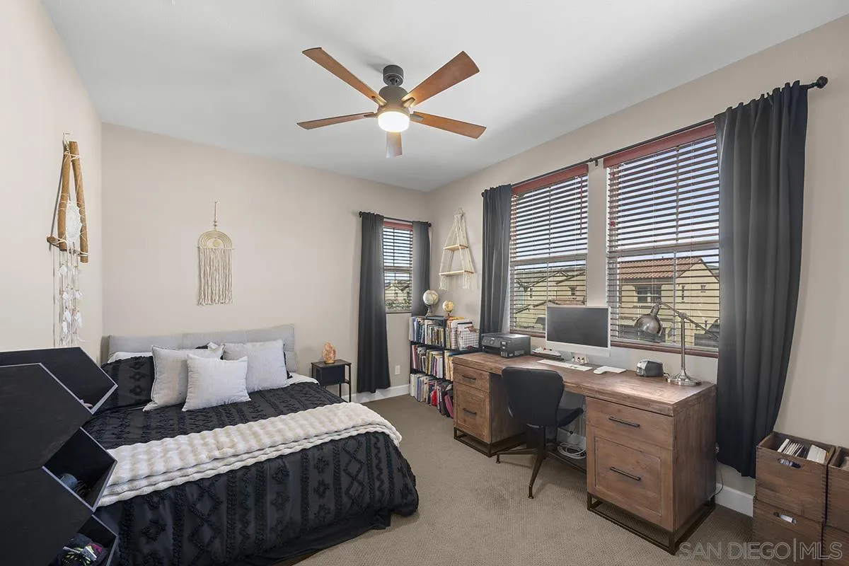 https://cdn.realtyfeed.com/cdn/127/260015091/32d977bfe03fbe8c0e5b5a8c5ce2f3f5.webp