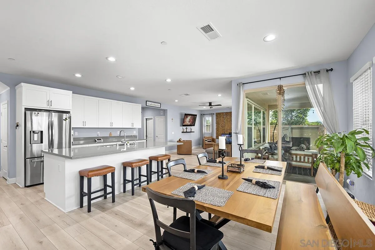 https://cdn.realtyfeed.com/cdn/127/260015091/6c5ca2f611a938689dbaea9e5d571d3f.webp