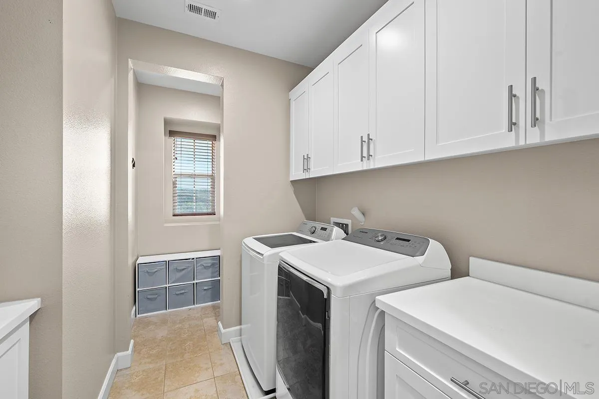 https://cdn.realtyfeed.com/cdn/127/260015091/72c8f1801d60f36e26b17cf88de44d16.webp