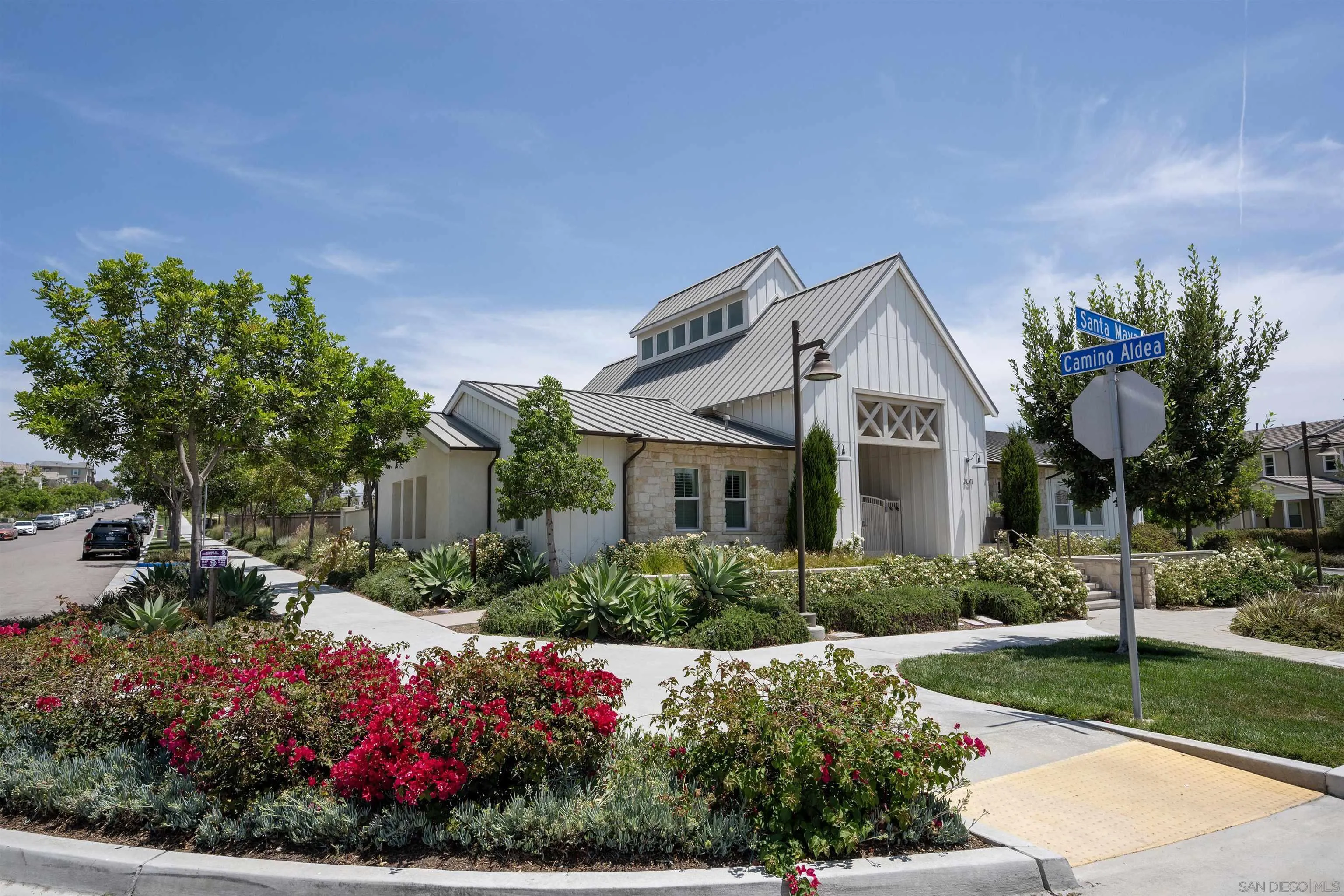 https://cdn.realtyfeed.com/cdn/127/260015091/a9eaca7b7ea495f291d37fe155f880a8.webp