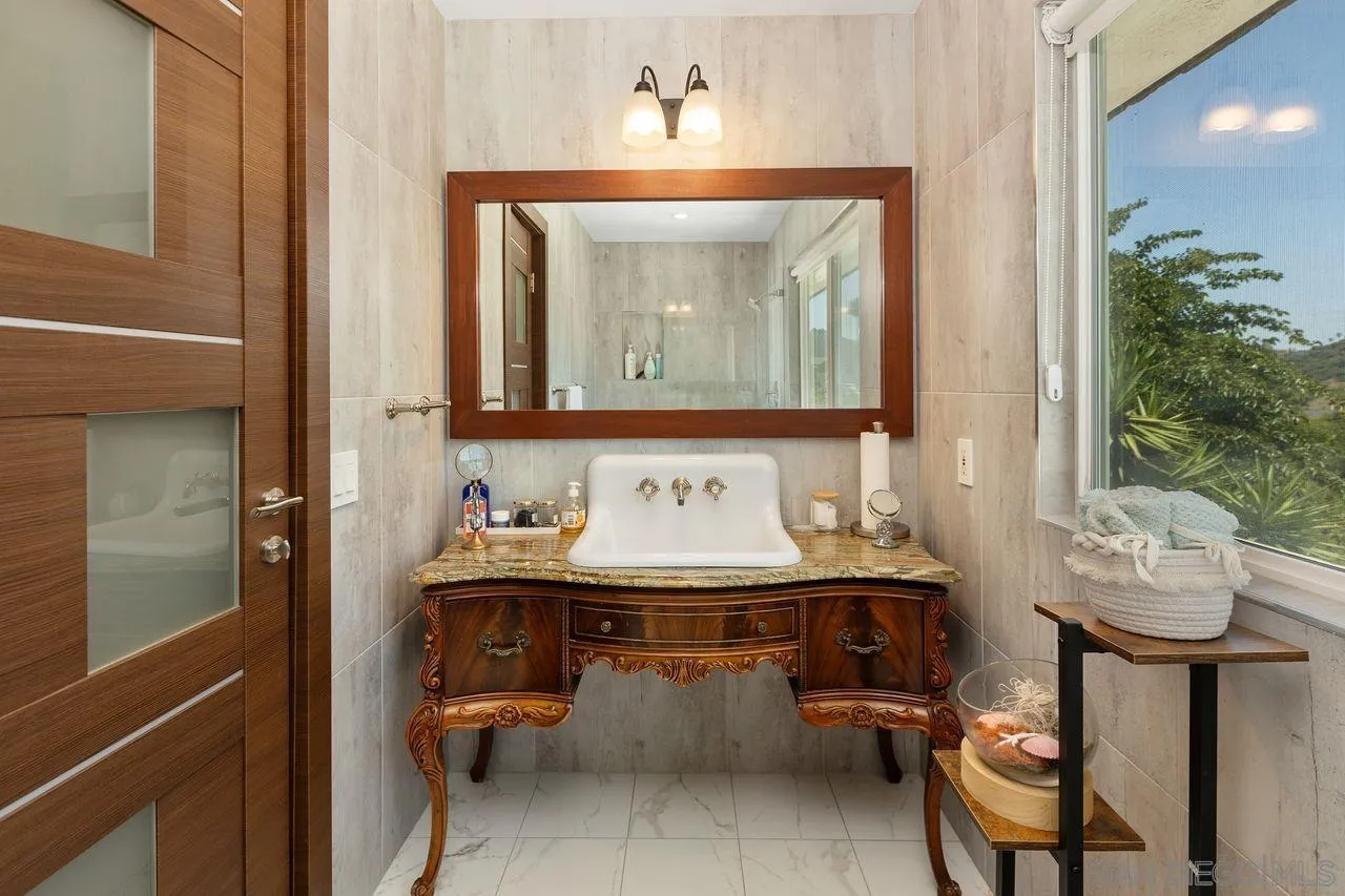 https://cdn.realtyfeed.com/cdn/127/260015093/7b1aed9e2448a8b032bfb29e234da902.webp