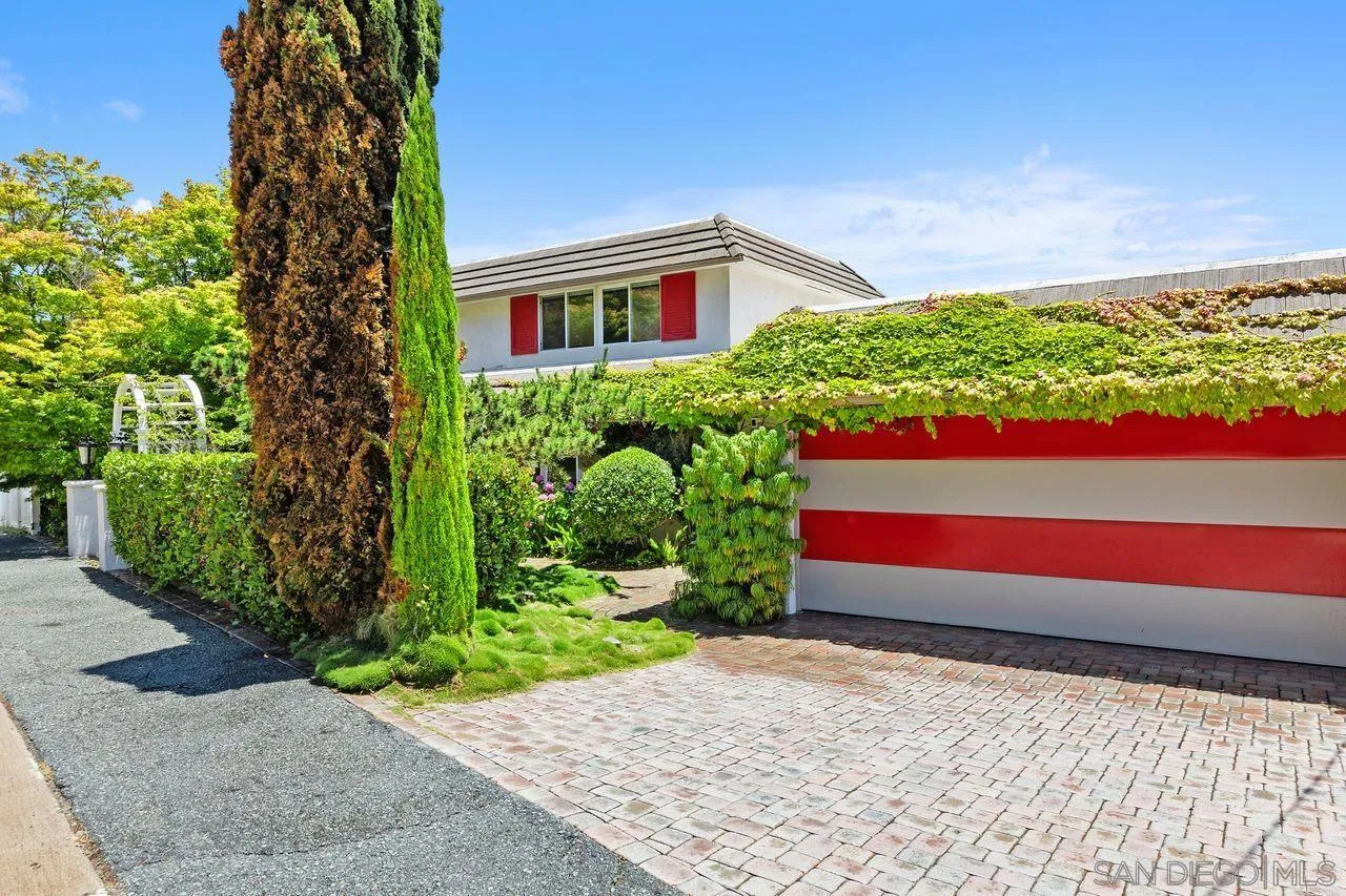 https://cdn.realtyfeed.com/cdn/127/260015093/e9816f9da078f91b8a47974fb81dfe4a.webp