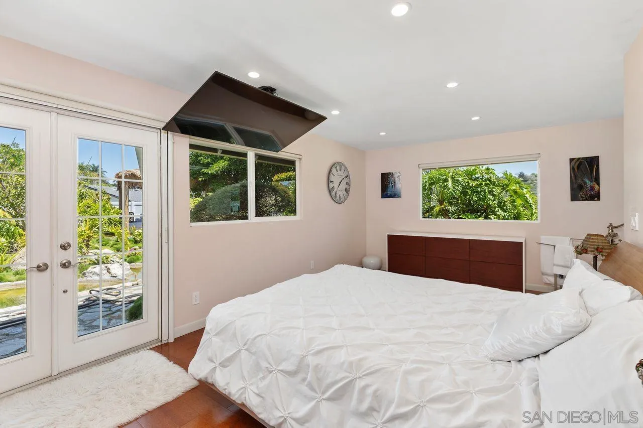 https://cdn.realtyfeed.com/cdn/127/260015093/ff9e6a3dbf5f6e04f41e463d4c302a4e.webp
