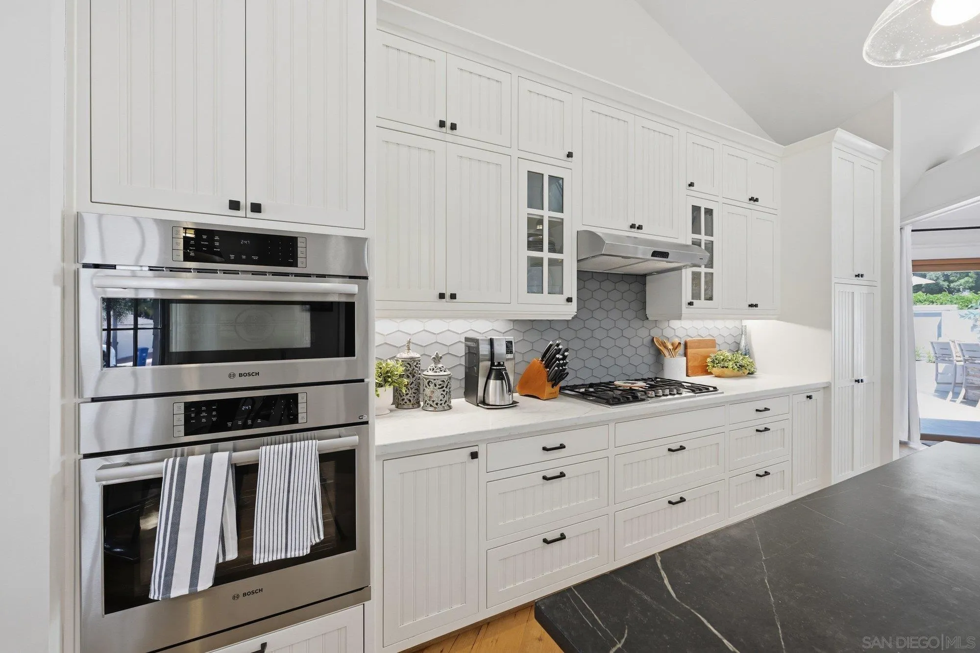 https://cdn.realtyfeed.com/cdn/127/260015098/0c4e22c09f7f74d0db994c1dde7156d6.webp