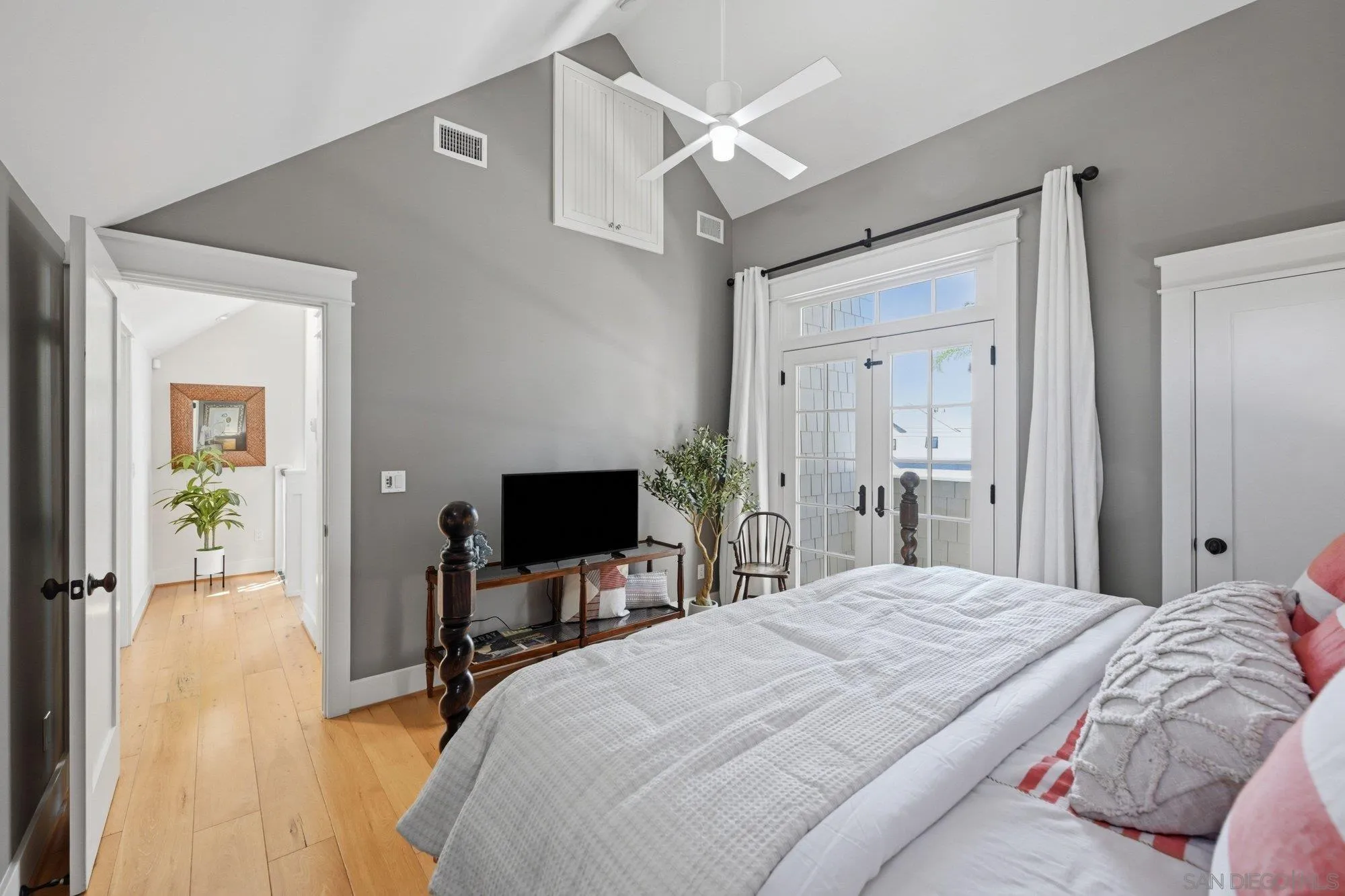 https://cdn.realtyfeed.com/cdn/127/260015098/17f6c4968727cad154e8eb3d2a1f7357.webp