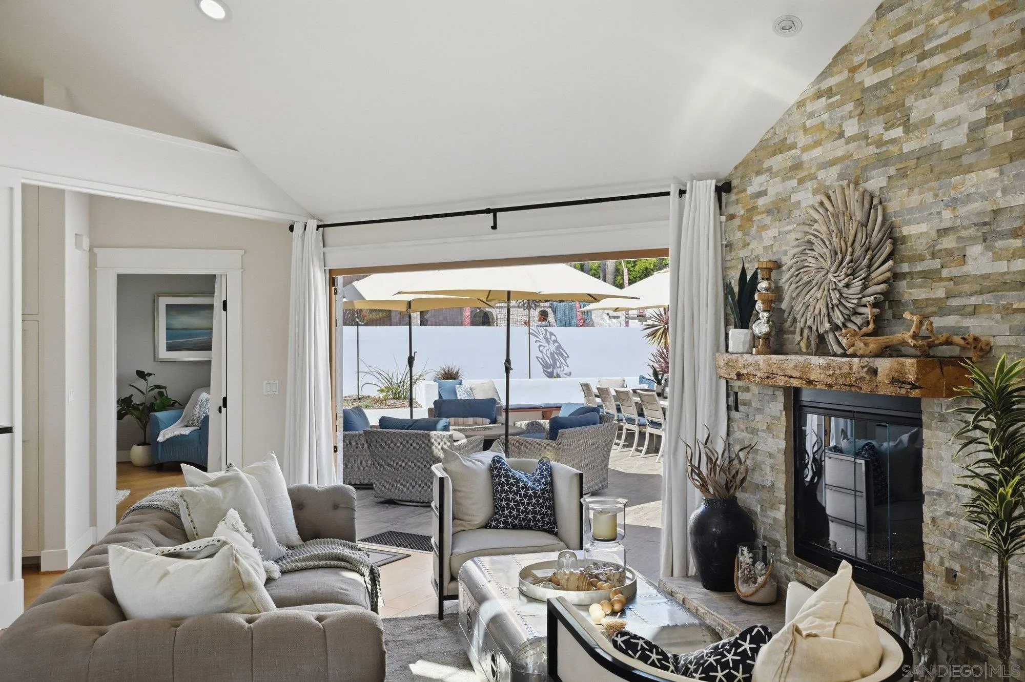 https://cdn.realtyfeed.com/cdn/127/260015098/50307f035aebd1545edee95a018ba366.webp