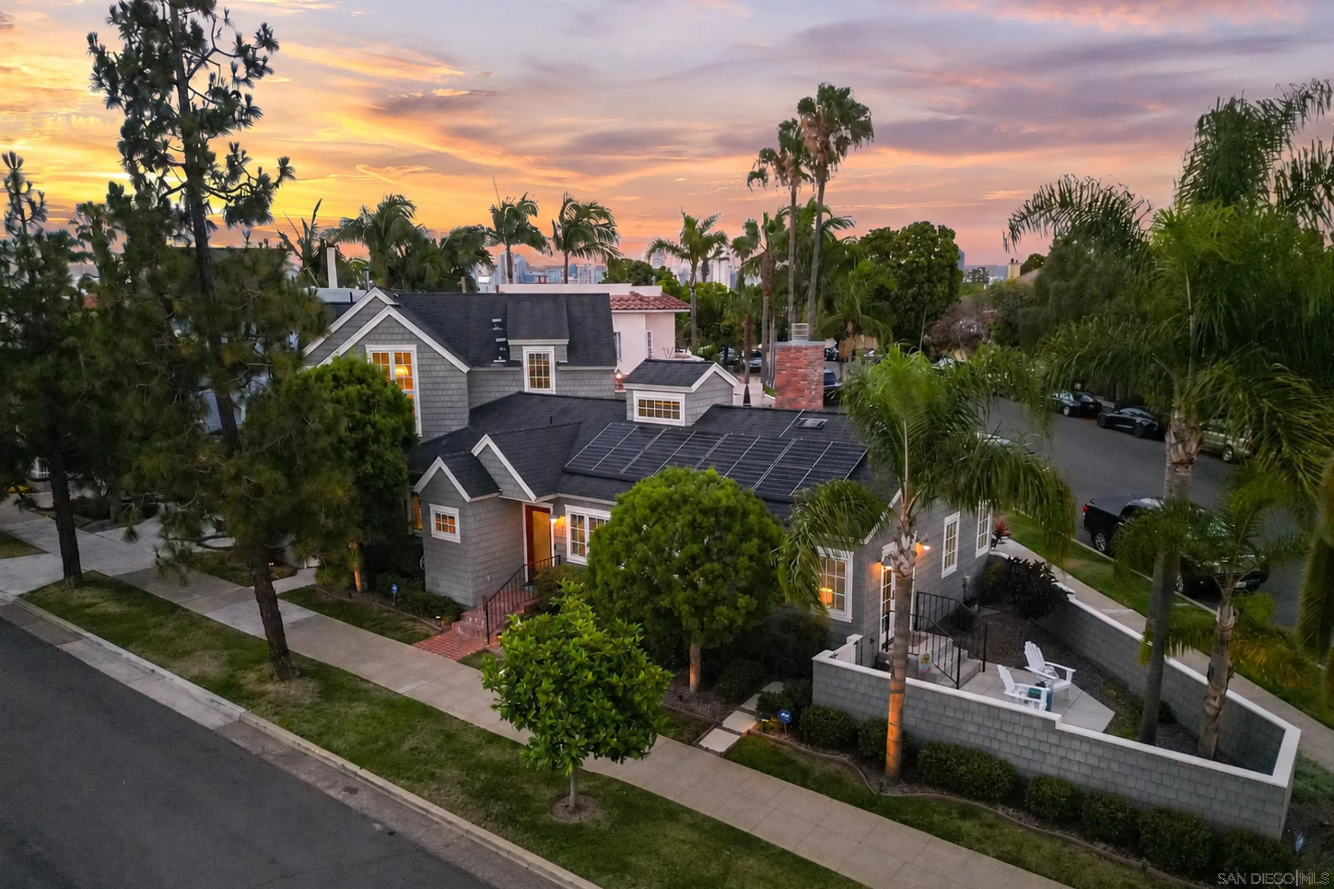 https://cdn.realtyfeed.com/cdn/127/260015098/7b93ae9ba2c8459a13b0d5c016c44dd3.webp