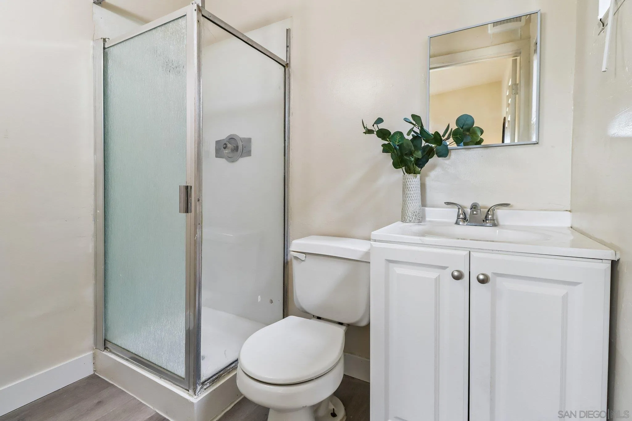 https://cdn.realtyfeed.com/cdn/127/260015099/005ebaefb9e9f615fb7e67bc85937c5d.webp