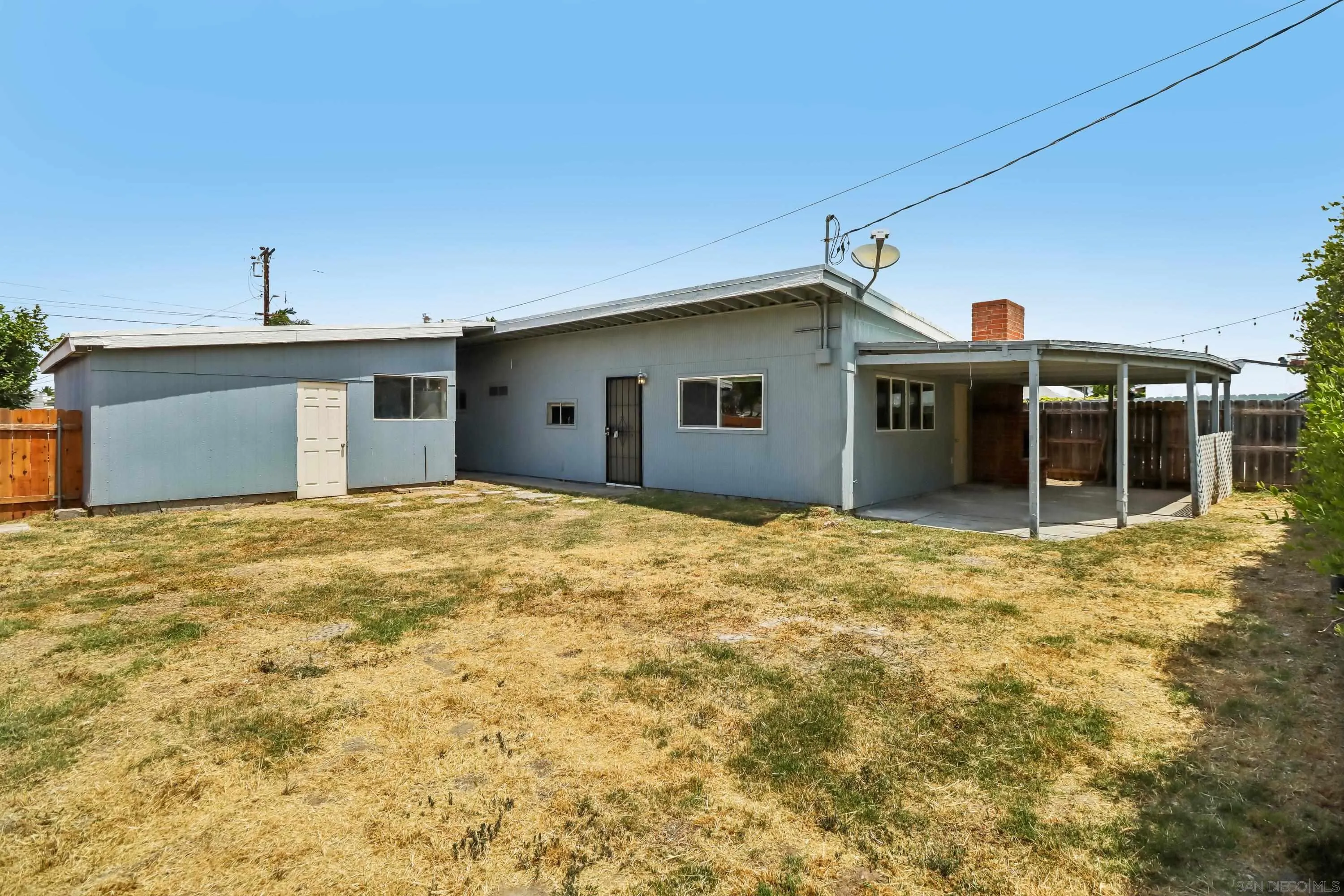 https://cdn.realtyfeed.com/cdn/127/260015099/13d8213d928f61669c6f84a281ceed1c.webp