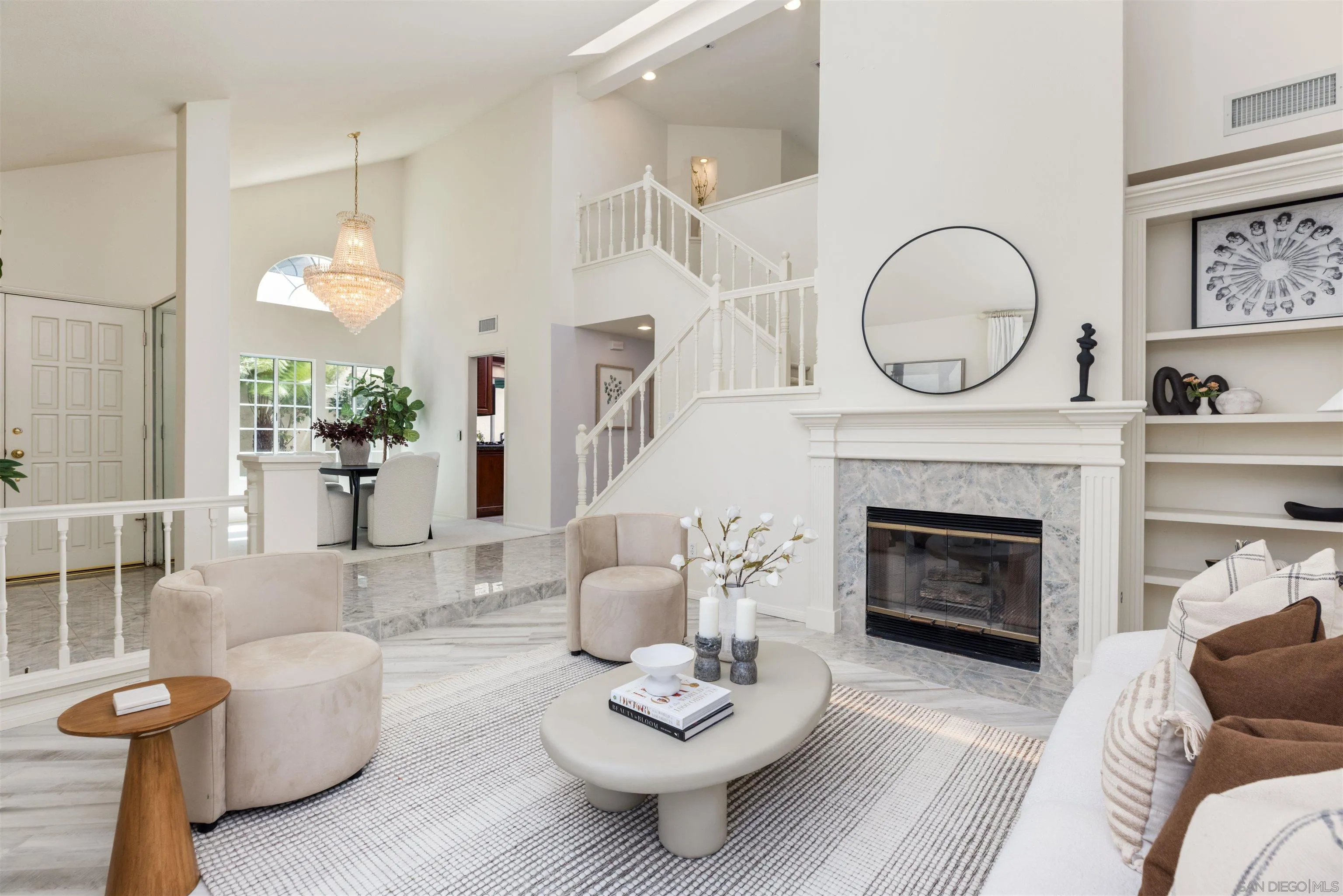 https://cdn.realtyfeed.com/cdn/127/260015103/0f991571074d904b12aa397b17ef5c4b.webp