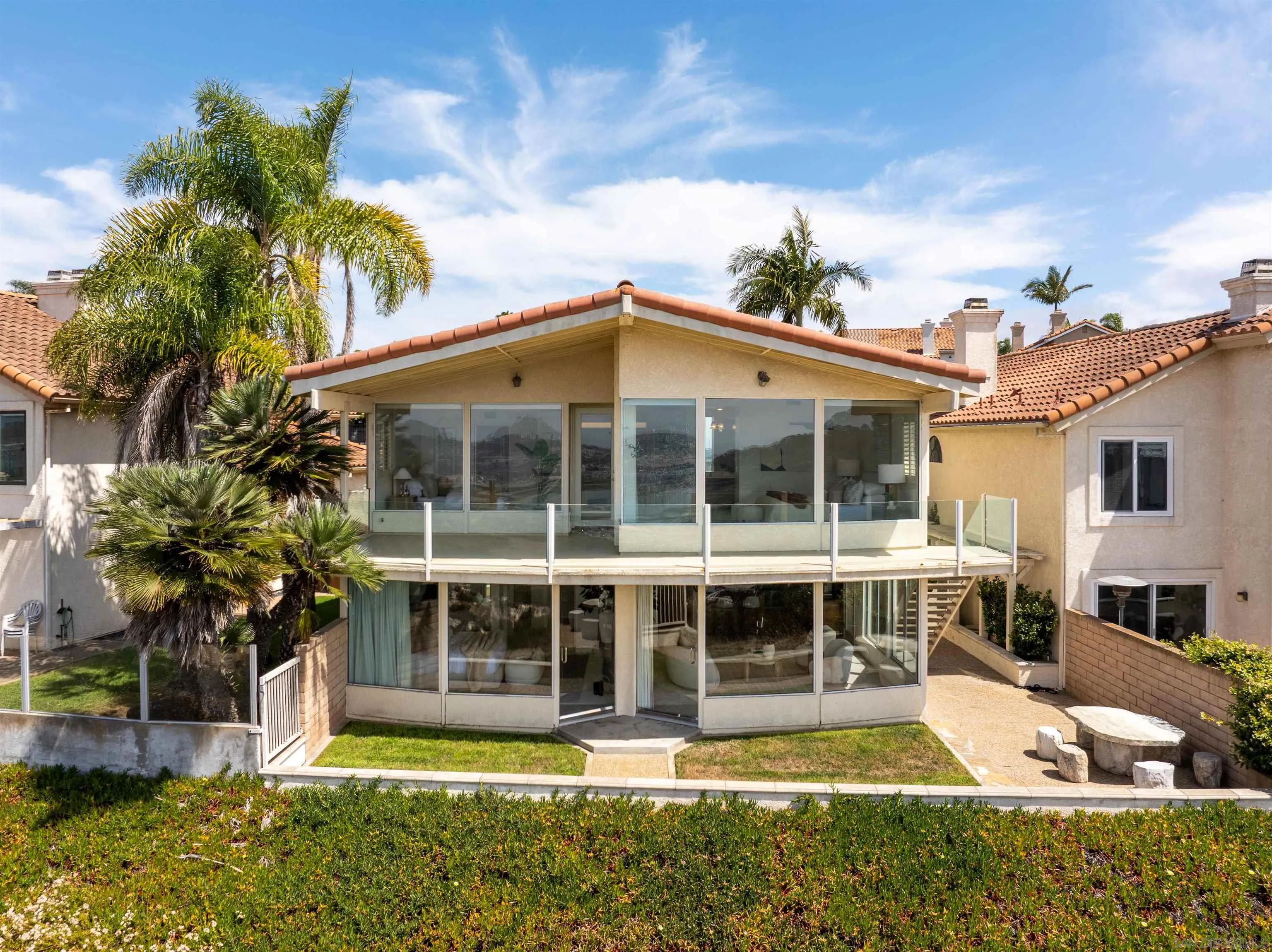 https://cdn.realtyfeed.com/cdn/127/260015103/a340b2357f79d8ad184fb708dd11b998.webp