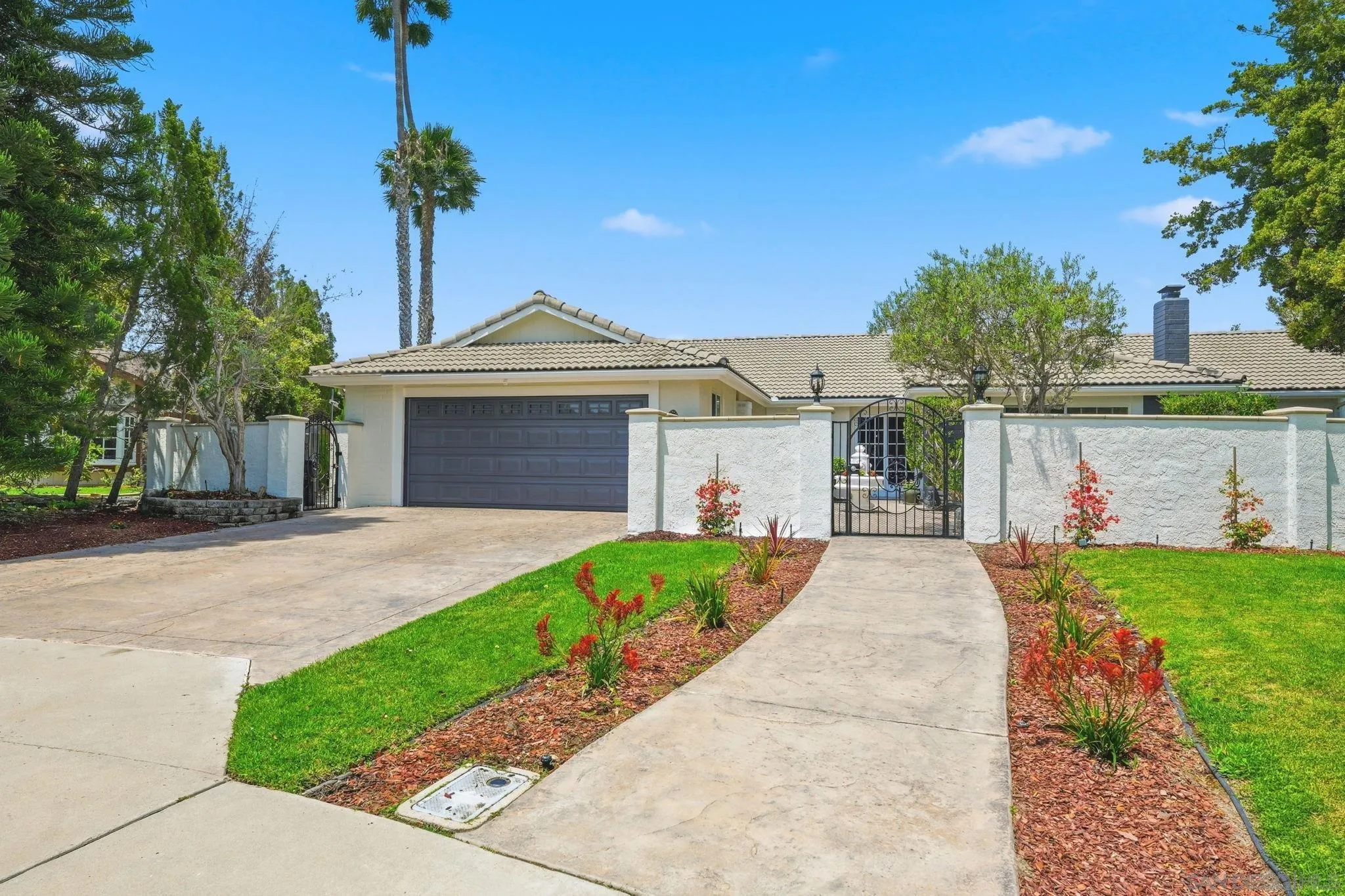 https://cdn.realtyfeed.com/cdn/127/260015106/8596d5fa6f091ca36a8b679eaab26f0e.webp